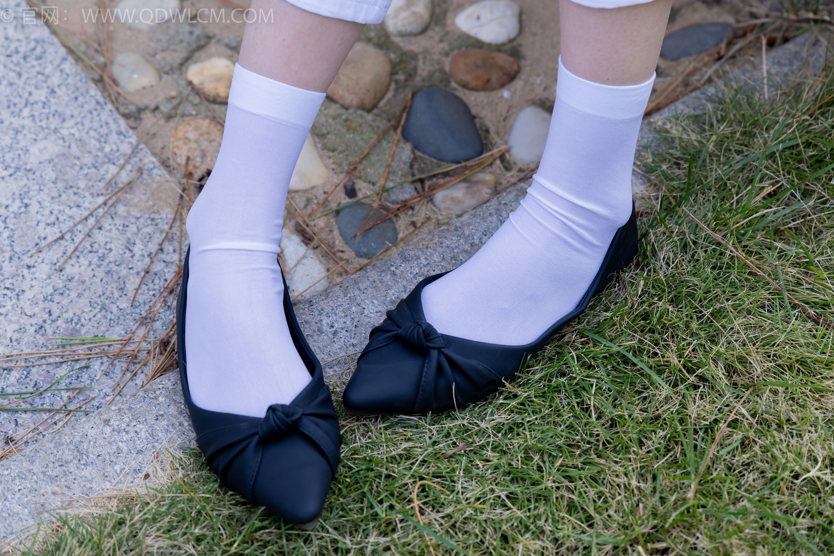 物恋传媒 No.2209 恬恬 - 久违的出游/(250P)