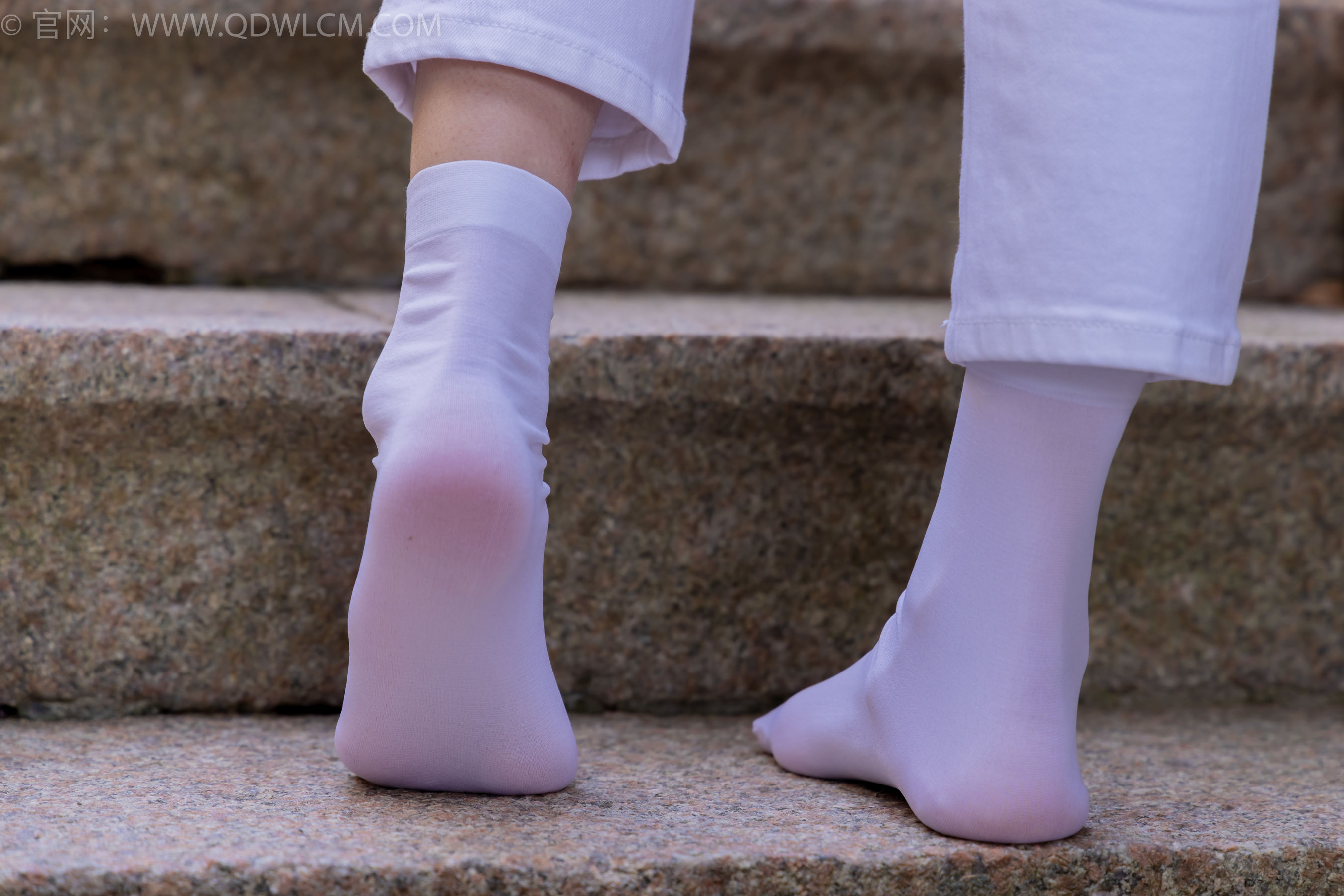 物恋传媒 No.2209 恬恬 - 久违的出游/(250P)