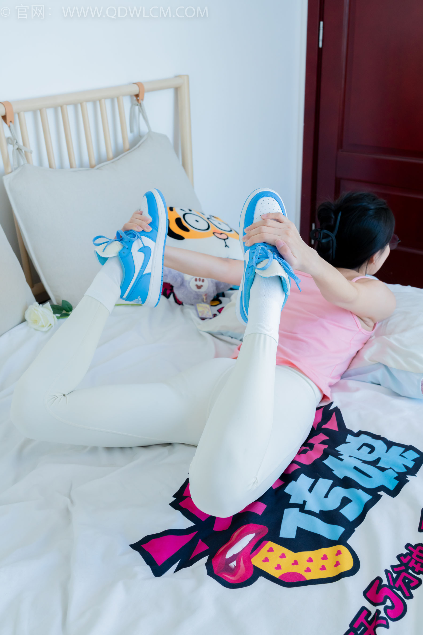 物恋传媒 No.2206 茯苓 - 十二月的黄昏/(160P)