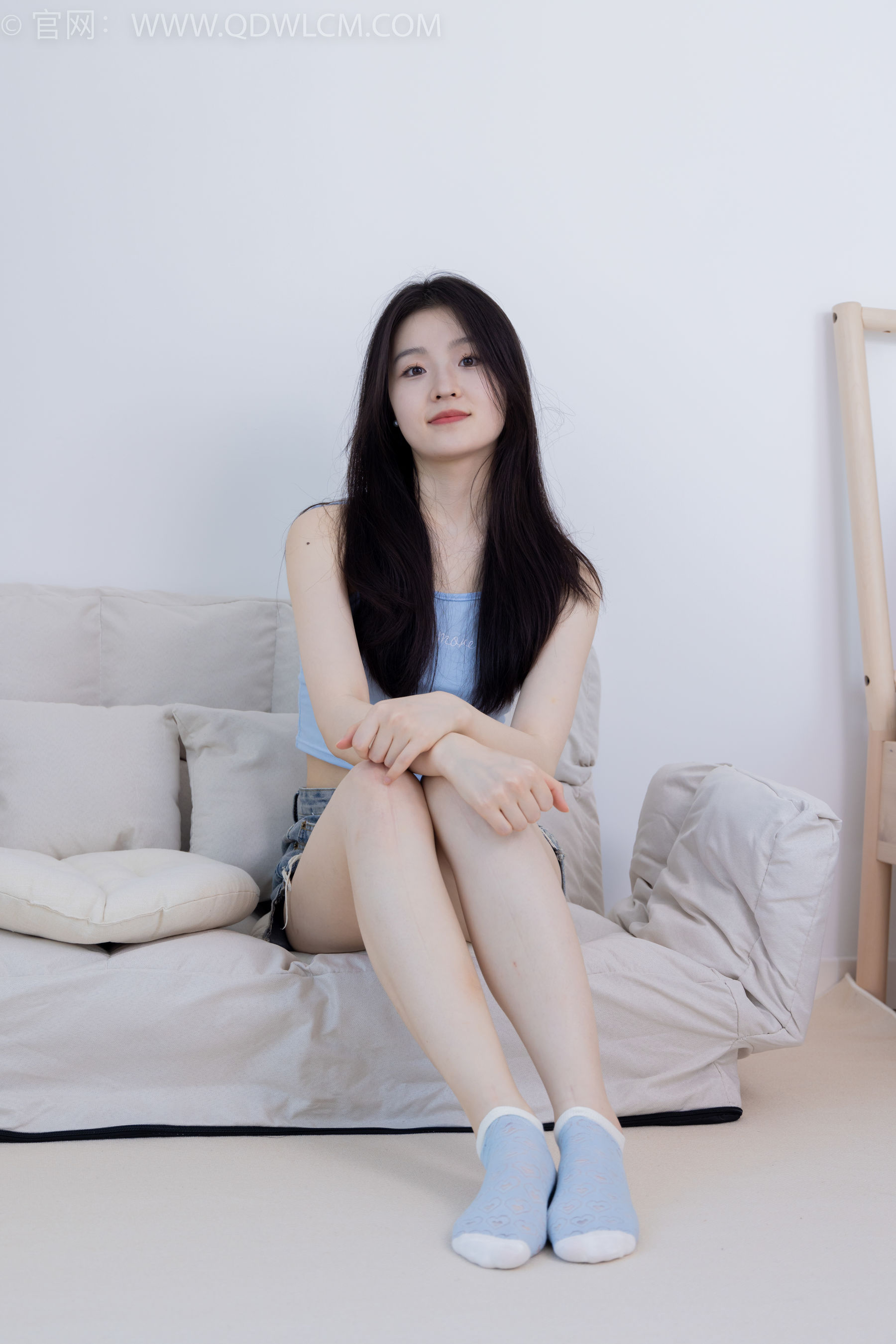 物恋传媒 No.2207 青柠 - 火红的夕阳/(180P)