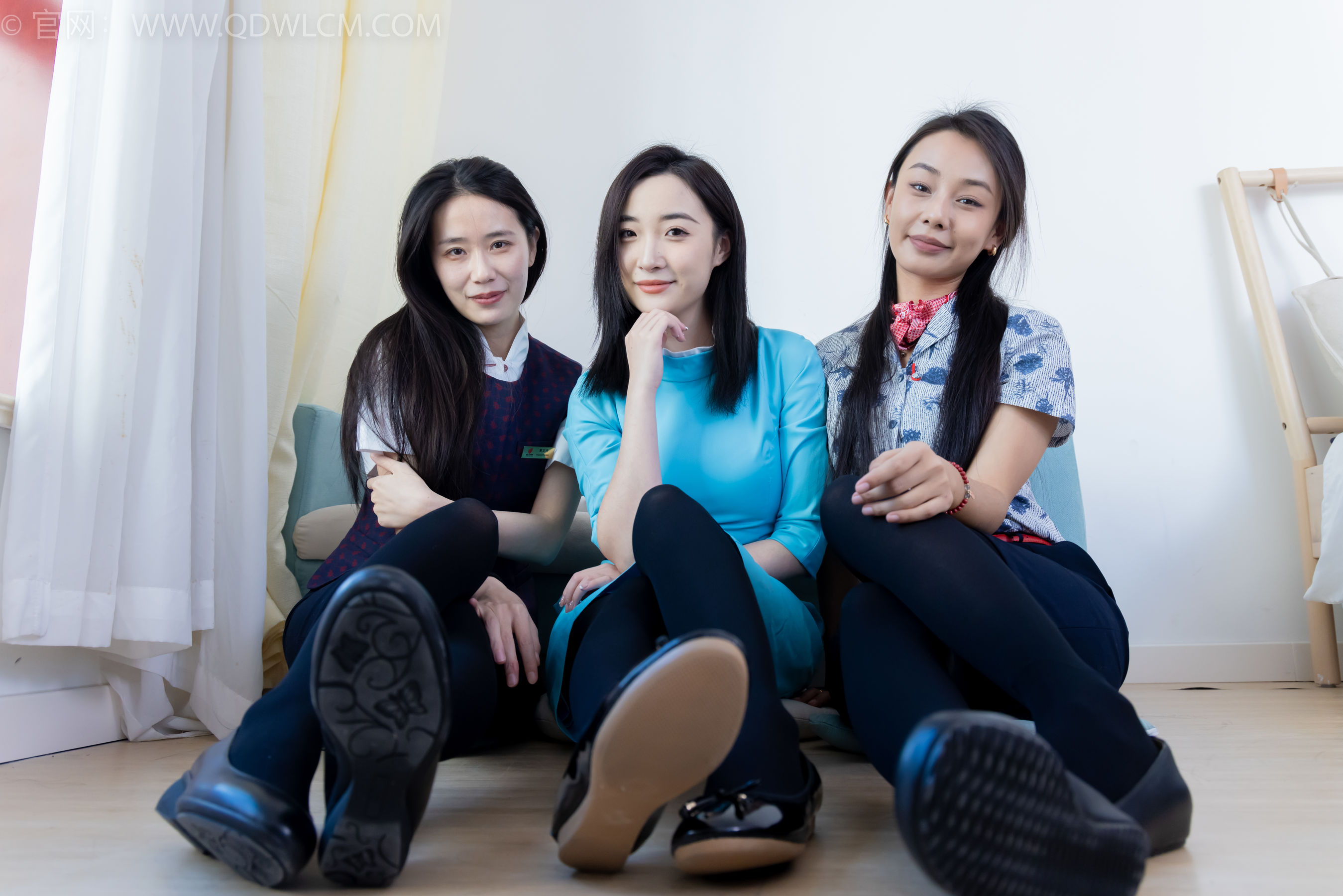 物恋传媒 No.2191 菜菜&岚岚&恬恬 - 圣诞快乐/(150P)
