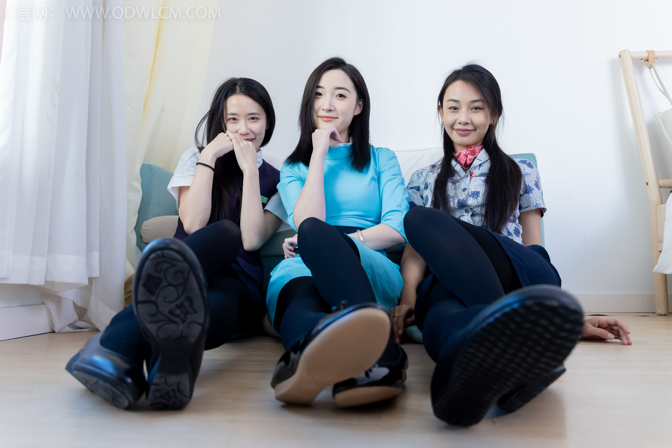 物恋传媒 No.2191 菜菜&岚岚&恬恬 - 圣诞快乐/(150P)