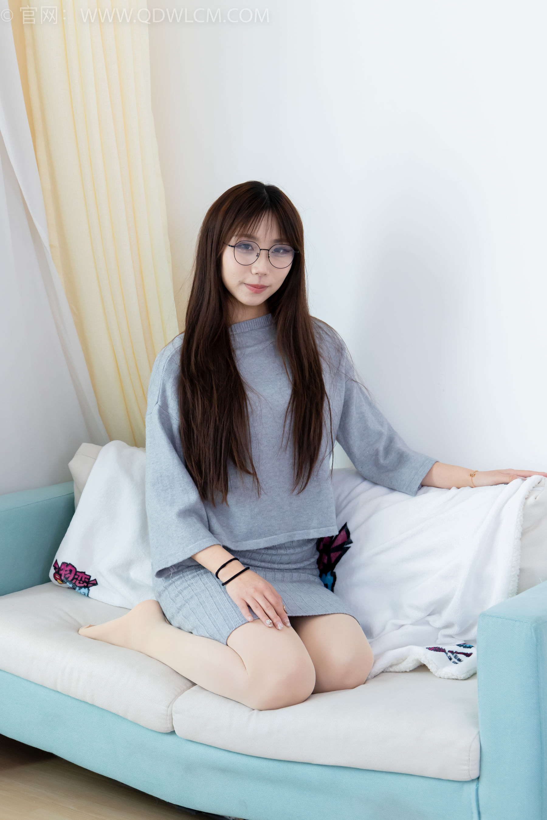 物恋传媒 No.2193 泡泡 - 初冬的风/(180P)