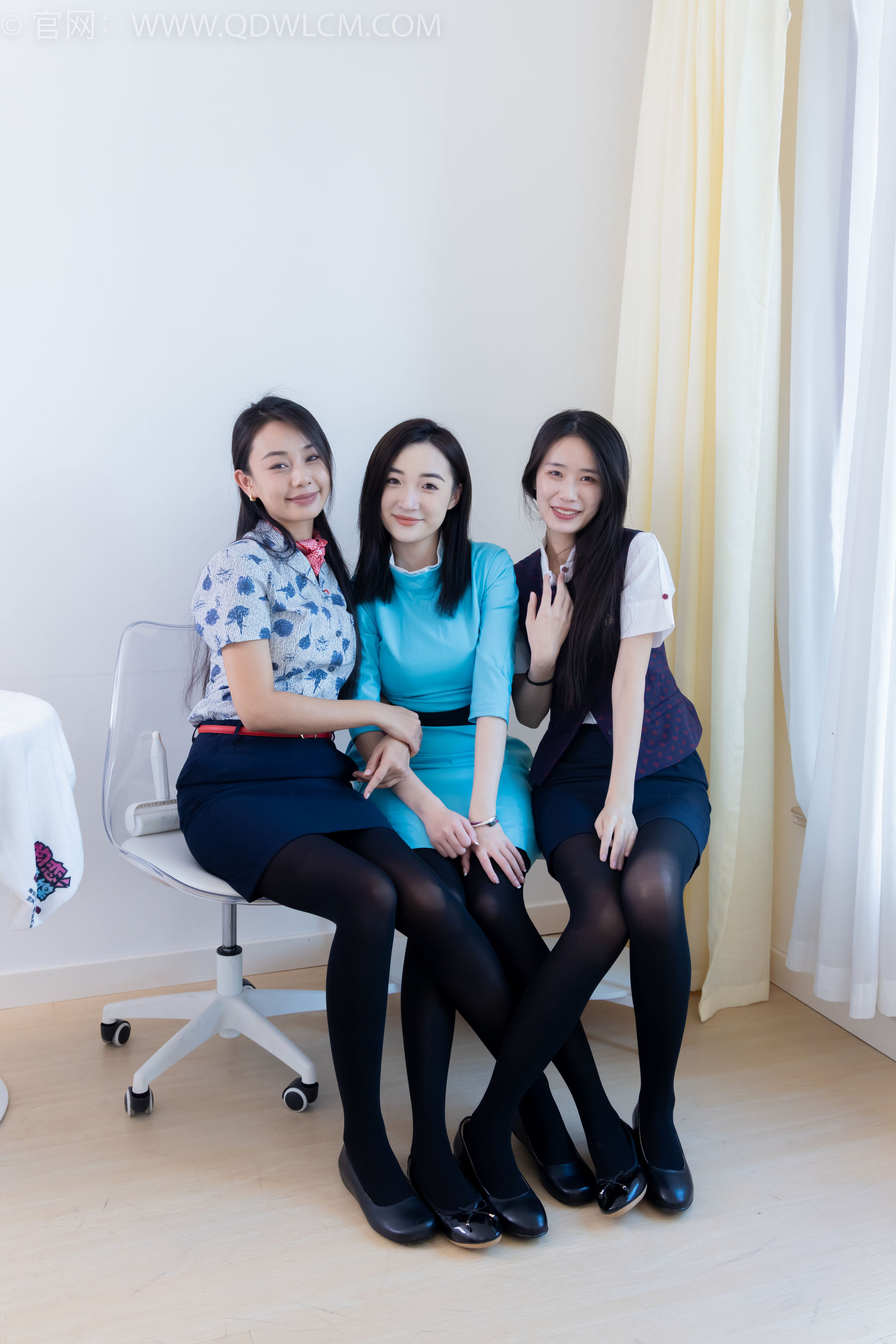 物恋传媒 No.2191 菜菜&岚岚&恬恬 - 圣诞快乐/(150P)