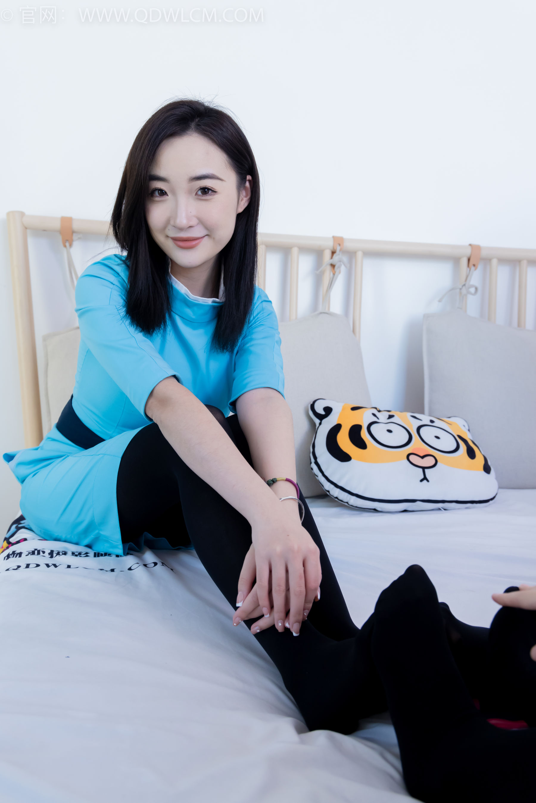 物恋传媒 No.2191 菜菜&岚岚&恬恬 - 圣诞快乐/(150P)