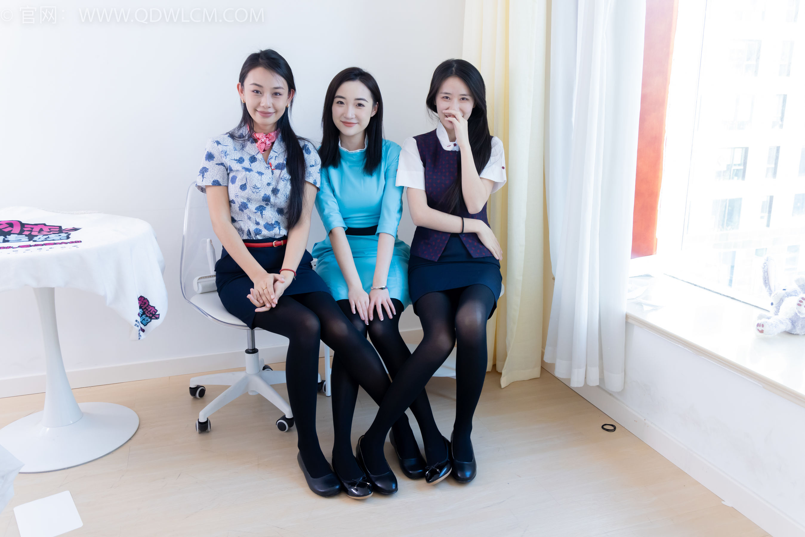 物恋传媒 No.2191 菜菜&岚岚&恬恬 - 圣诞快乐/(150P)