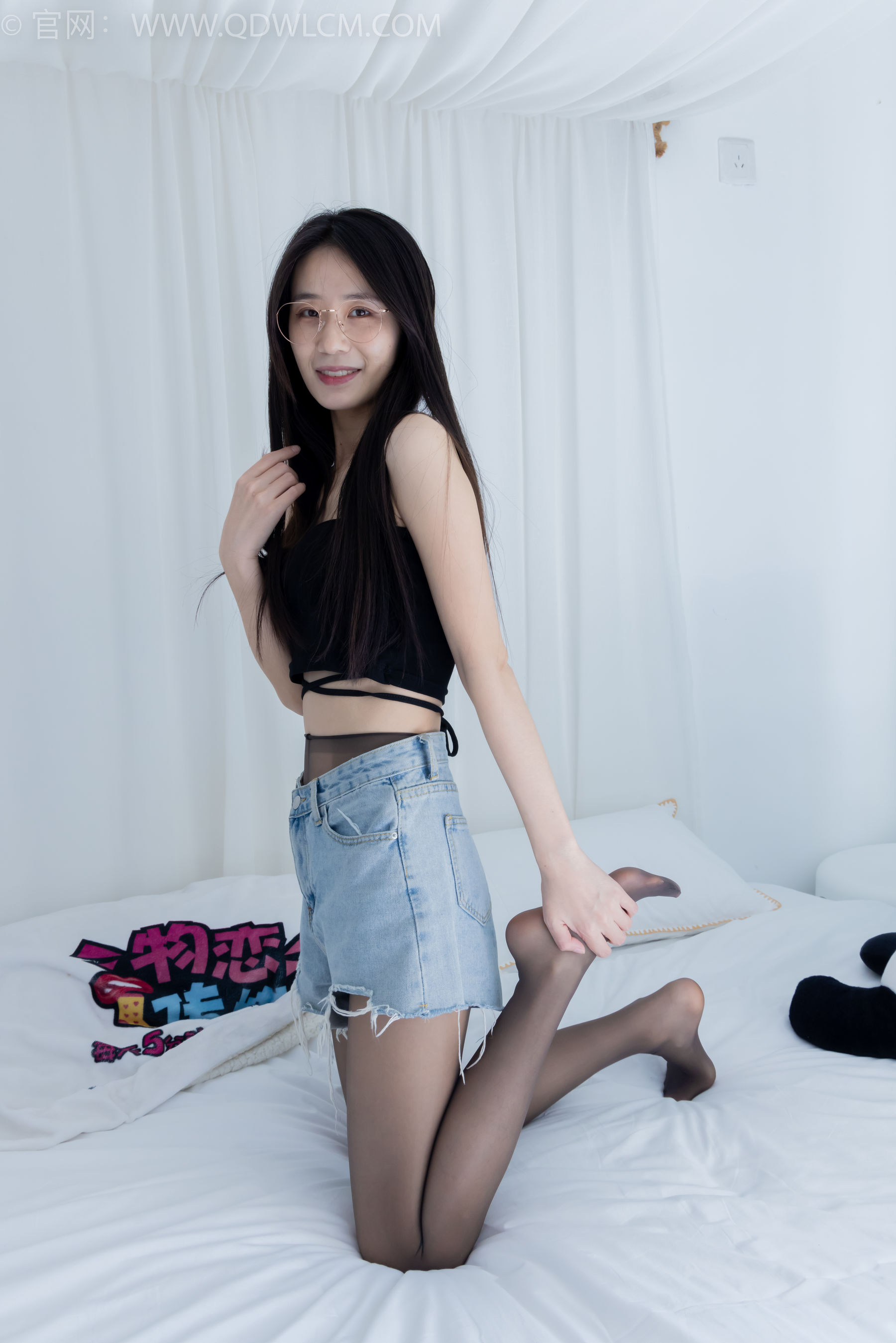 物恋传媒 No.2180 菜菜 - 烂漫花丛/(200P)