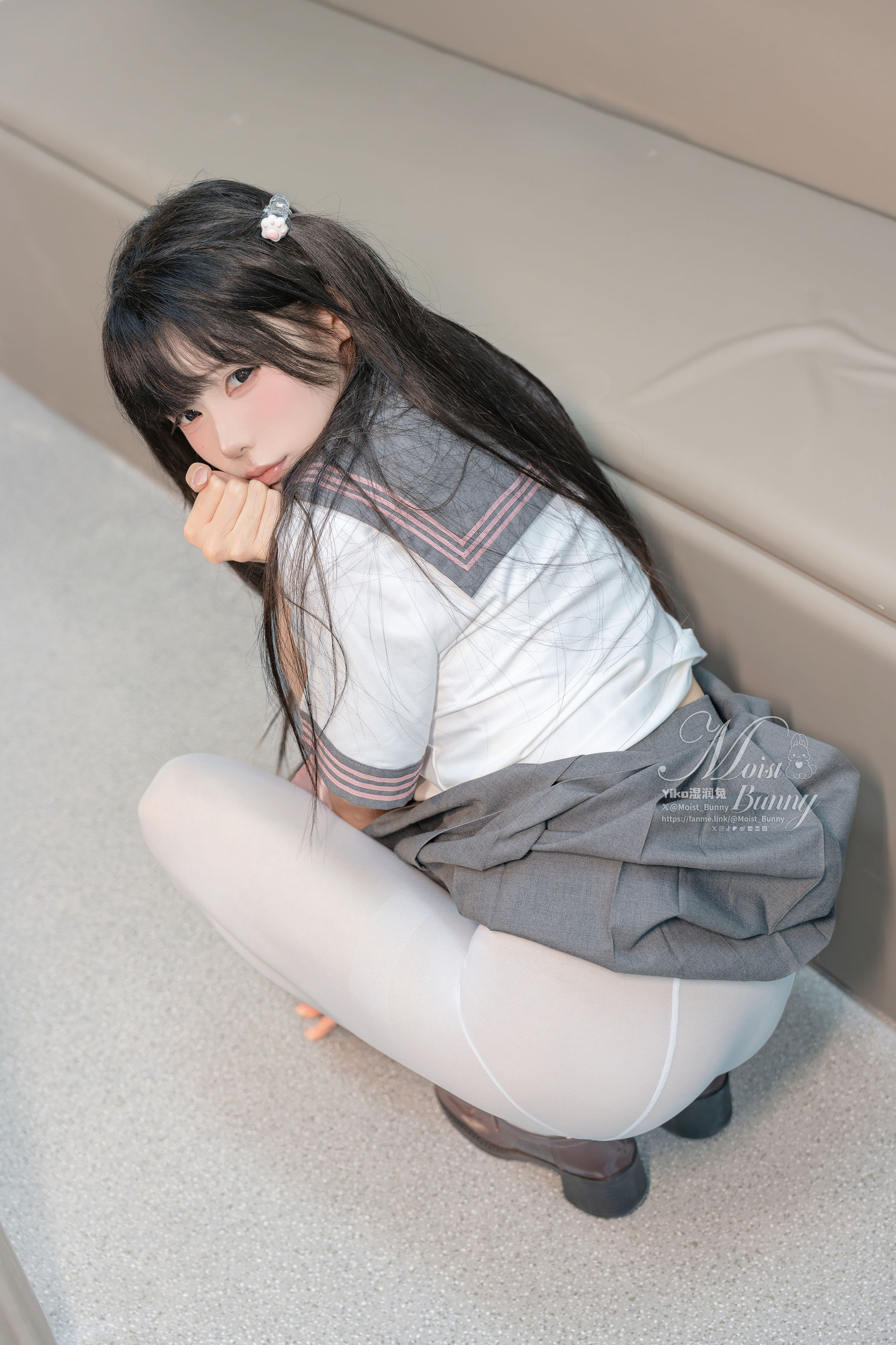 咬一口兔娘 - 地铁萌妹/(88P)