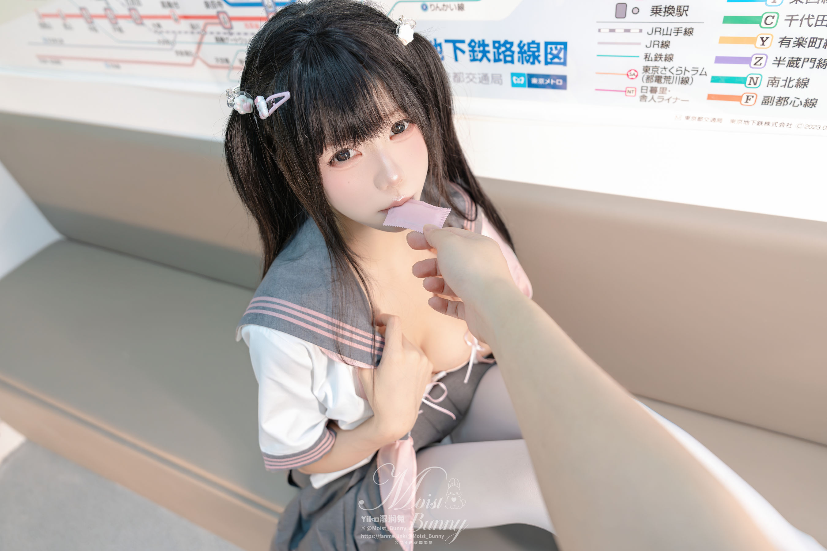 咬一口兔娘 - 地铁萌妹/(88P)