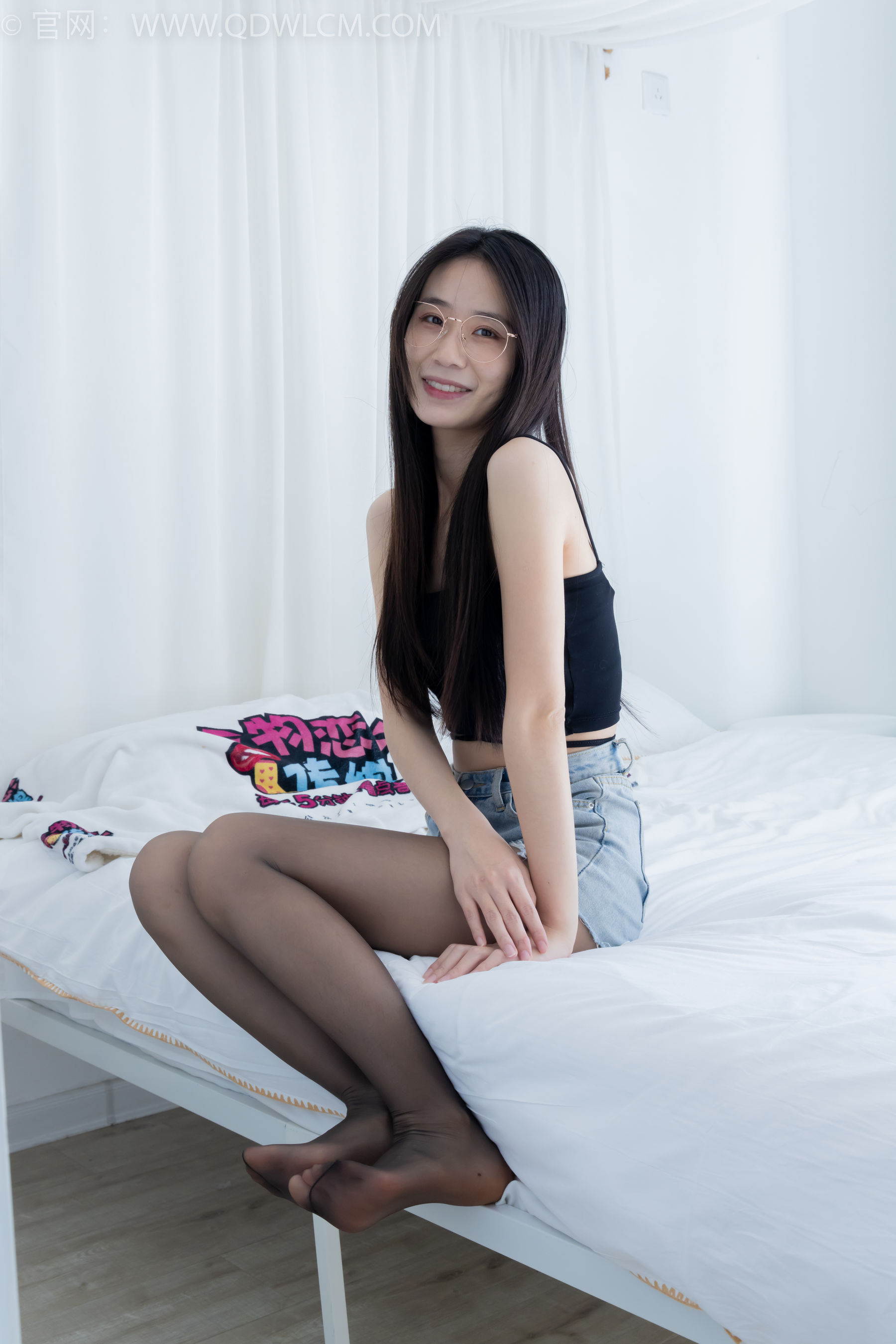 物恋传媒 No.2180 菜菜 - 烂漫花丛/(200P)