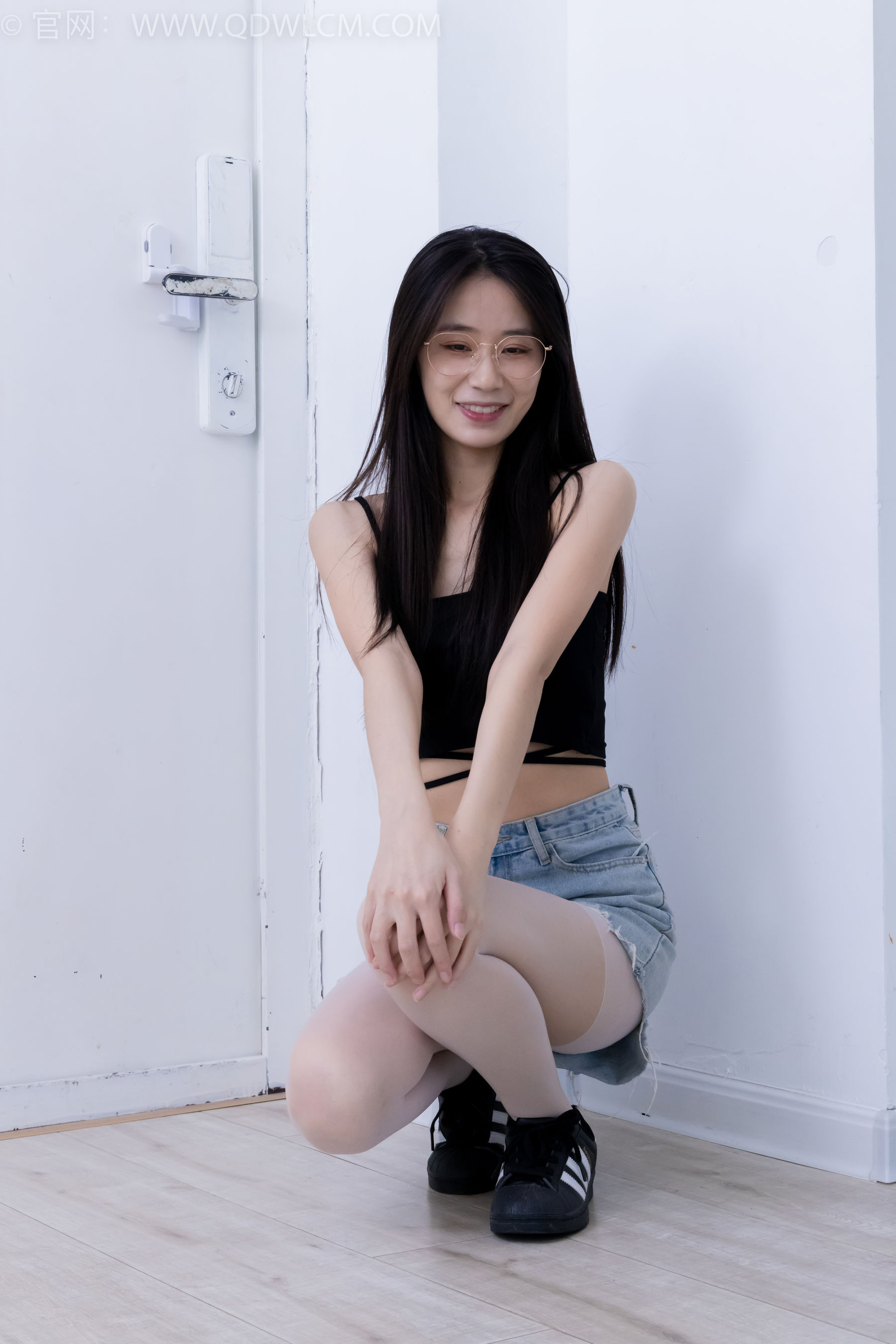 物恋传媒 No.2180 菜菜 - 烂漫花丛/(200P)