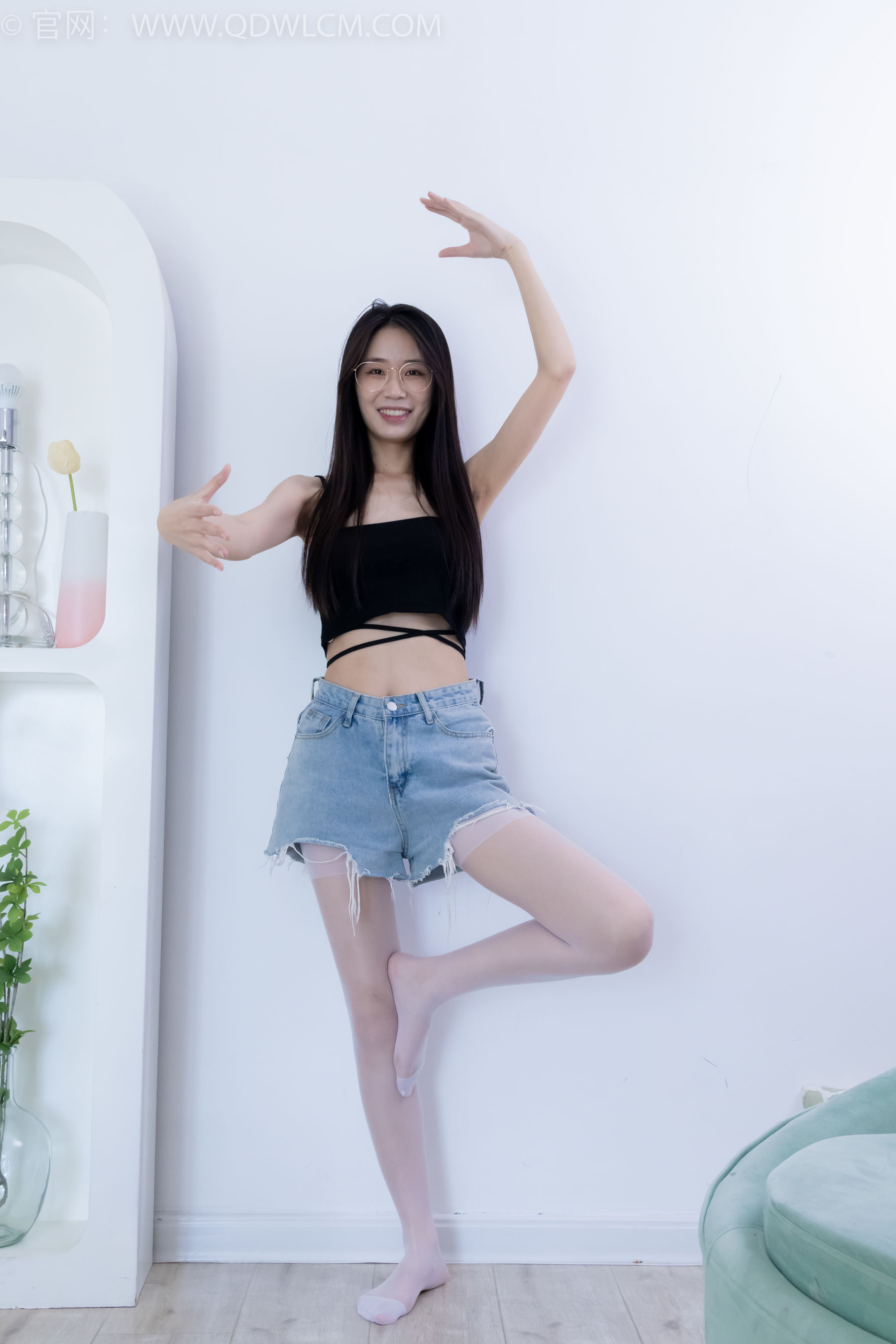 物恋传媒 No.2180 菜菜 - 烂漫花丛/(200P)