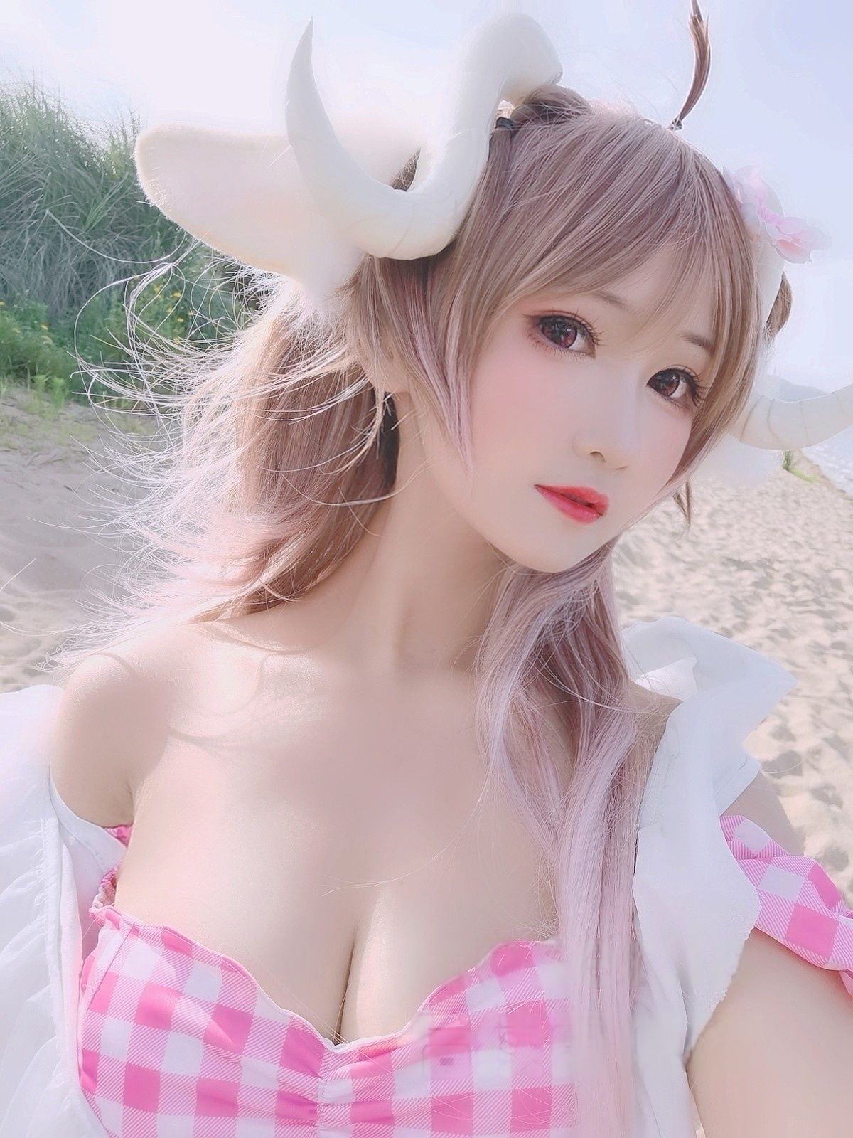 微博妹子三度_69 - 小羊泳装/(17P)