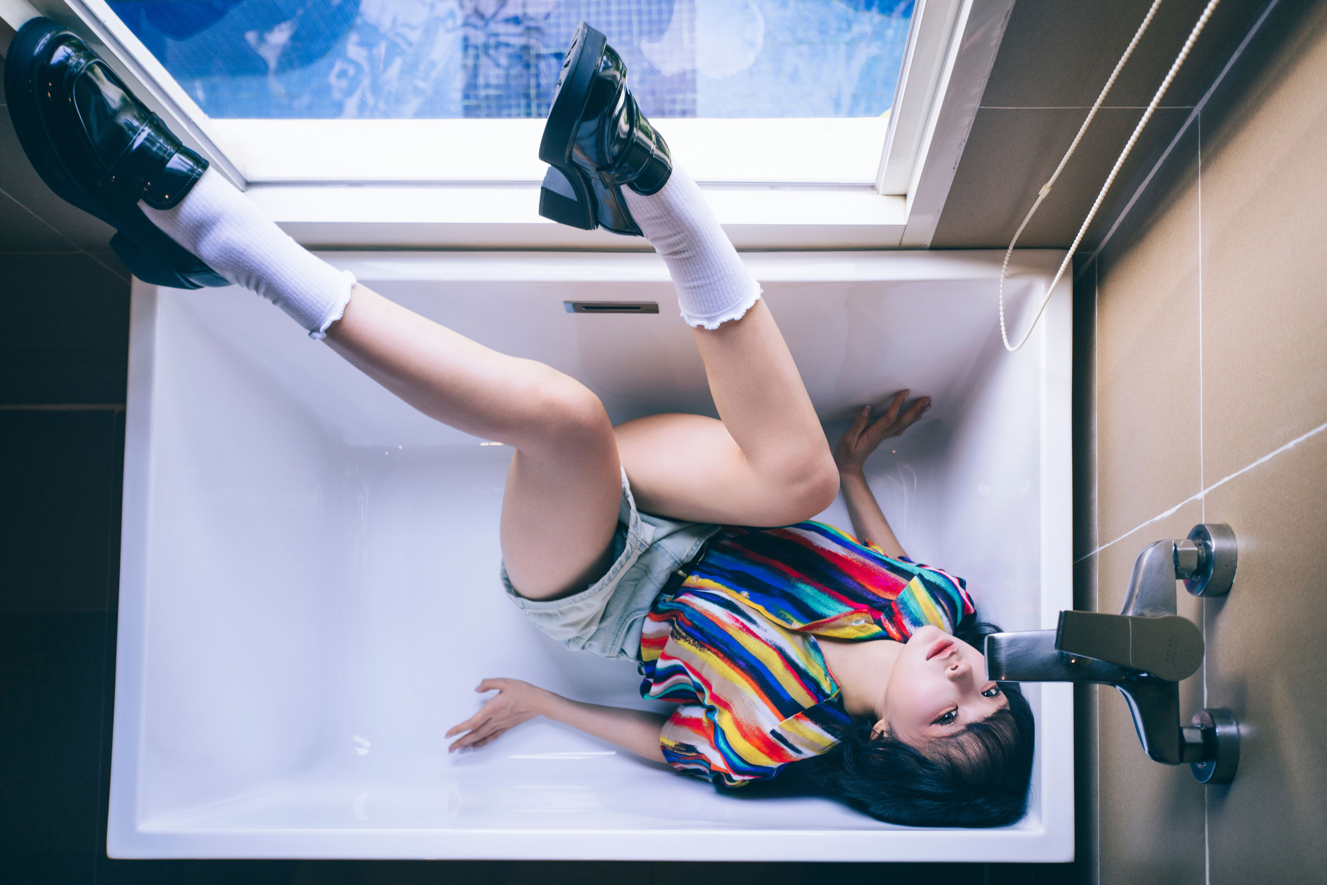 动漫博主蠢沫沫 - 凝视/(57P)