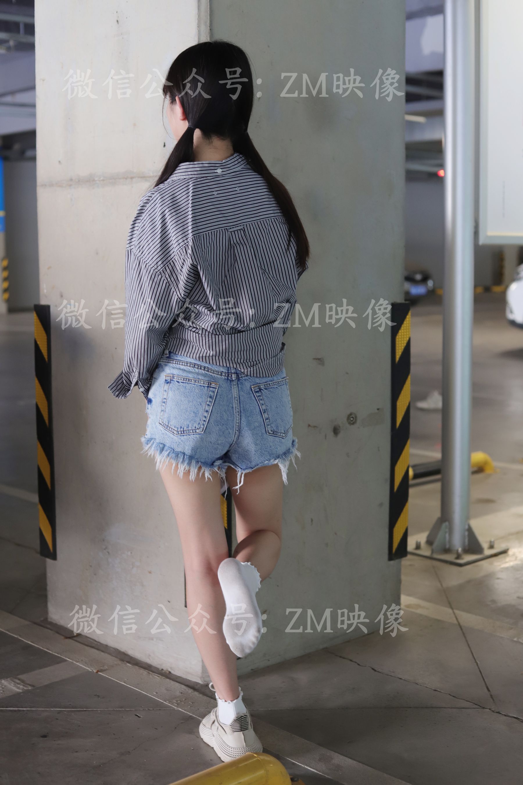 [织梦映像] 爱在深秋-轻罗小扇扑流萤/(305P)