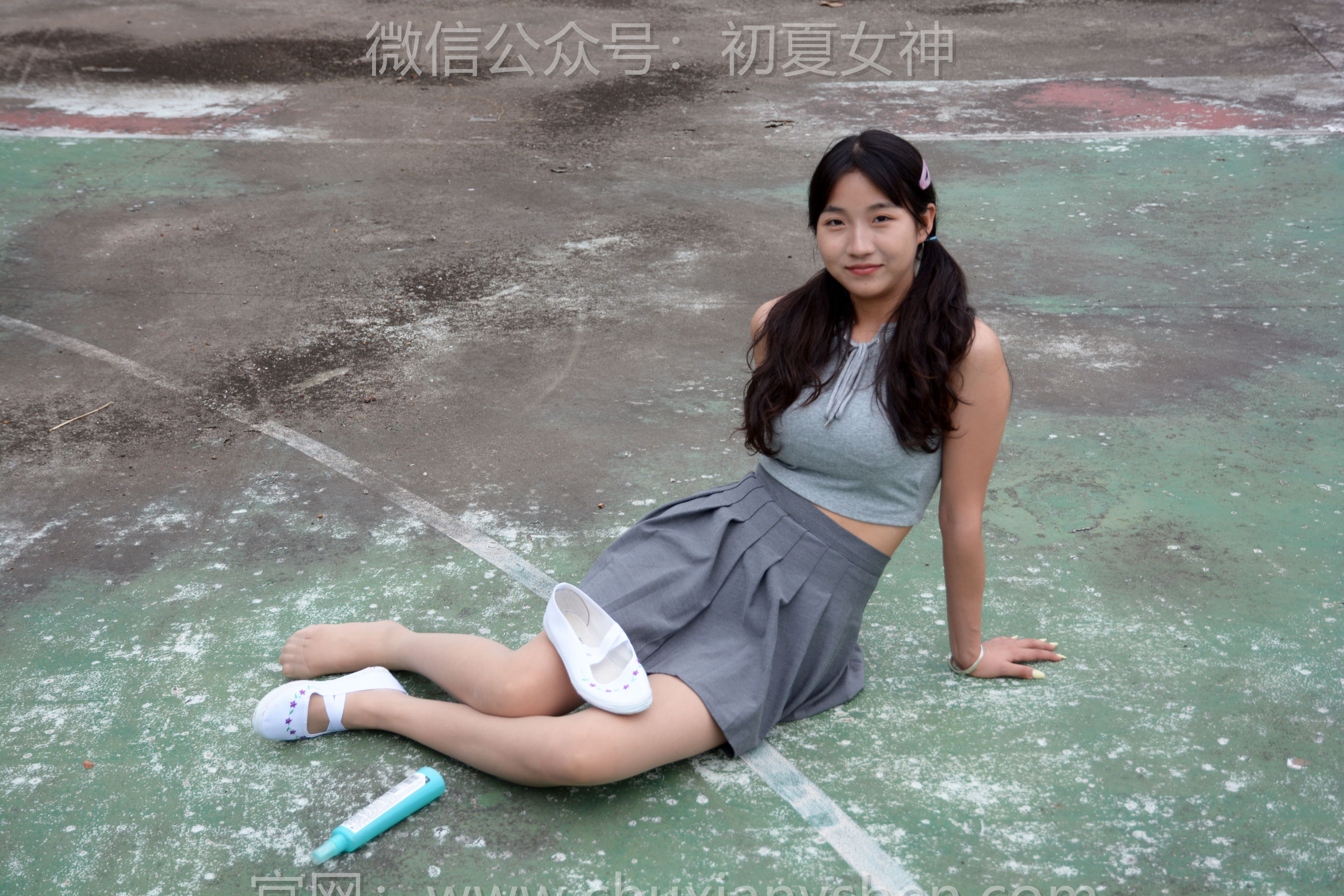 初夏女神 No.250 点点 秋天问候/(150P)