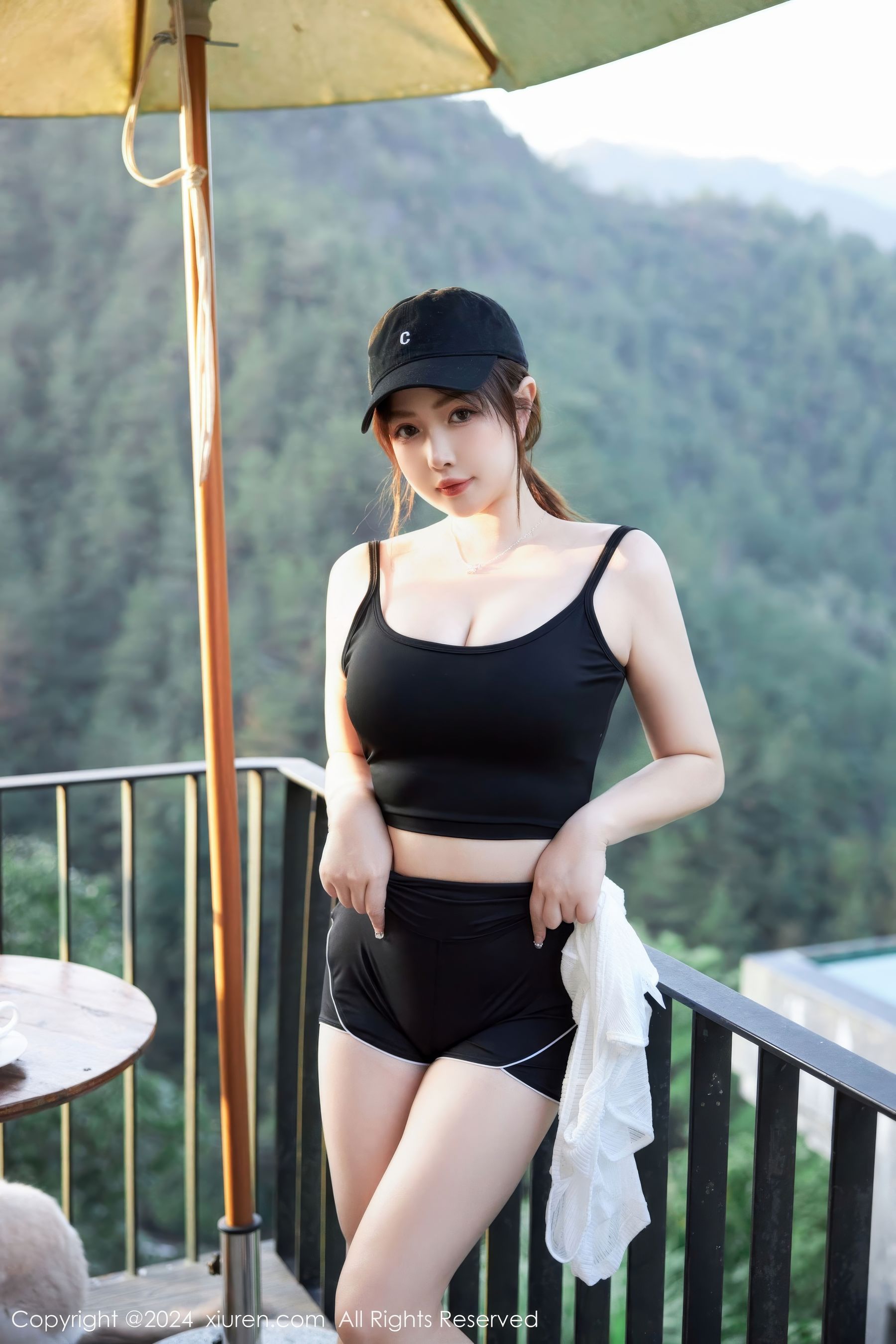 [秀人XiuRen] 2024.12.05 No.9549 养乐多Doll/(51P)