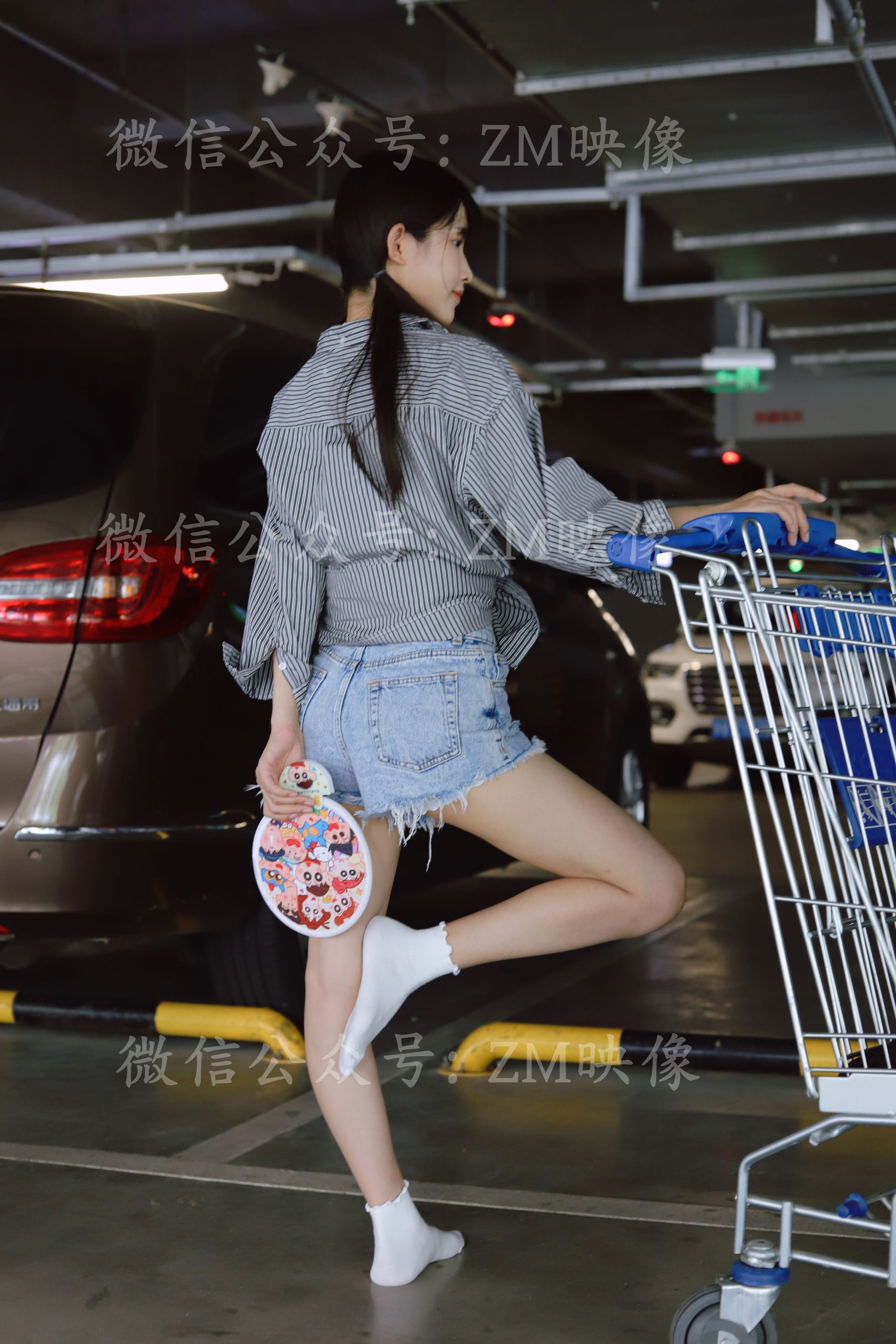 [织梦映像] 爱在深秋-轻罗小扇扑流萤/(305P)