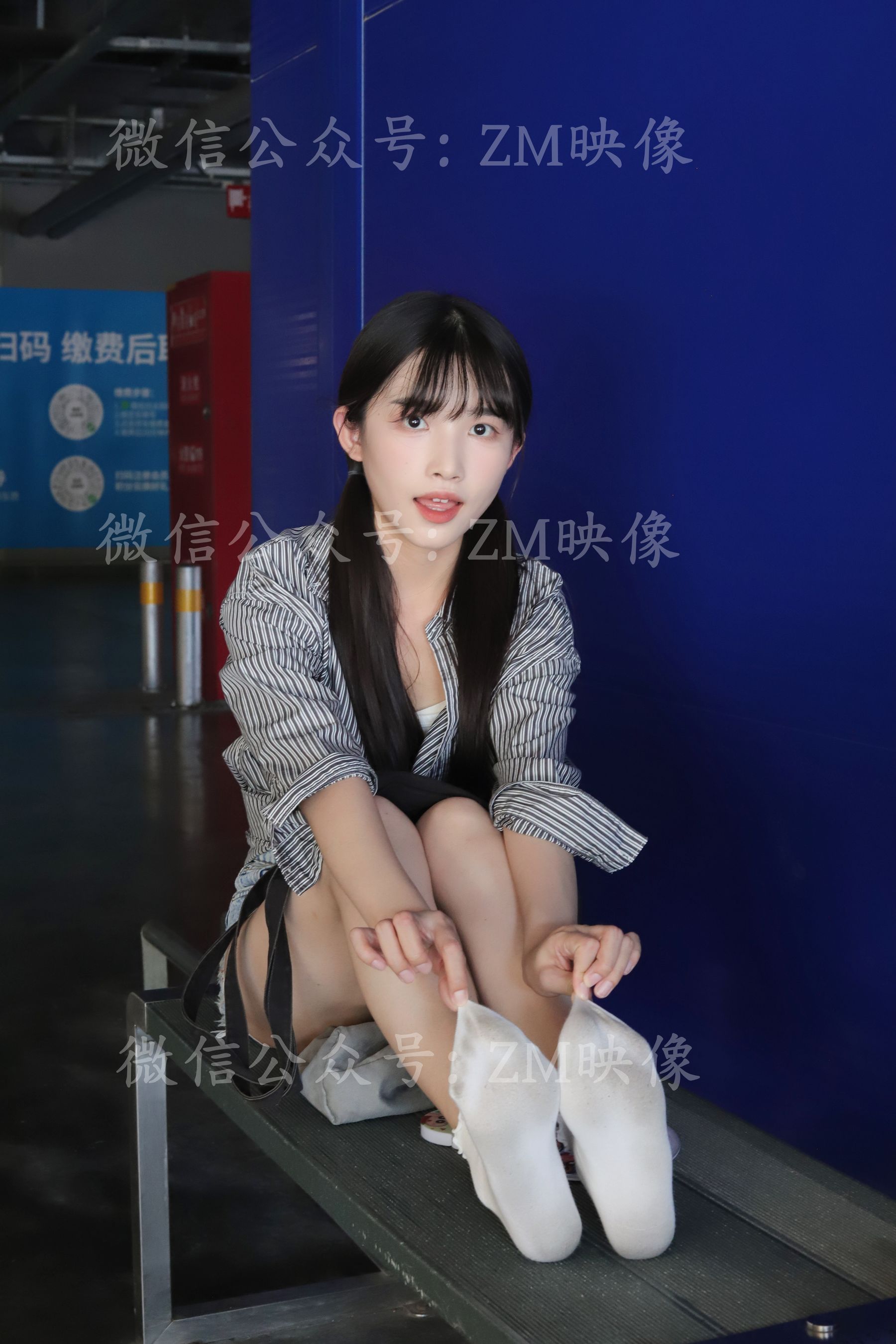 [织梦映像] 爱在深秋-轻罗小扇扑流萤/(305P)