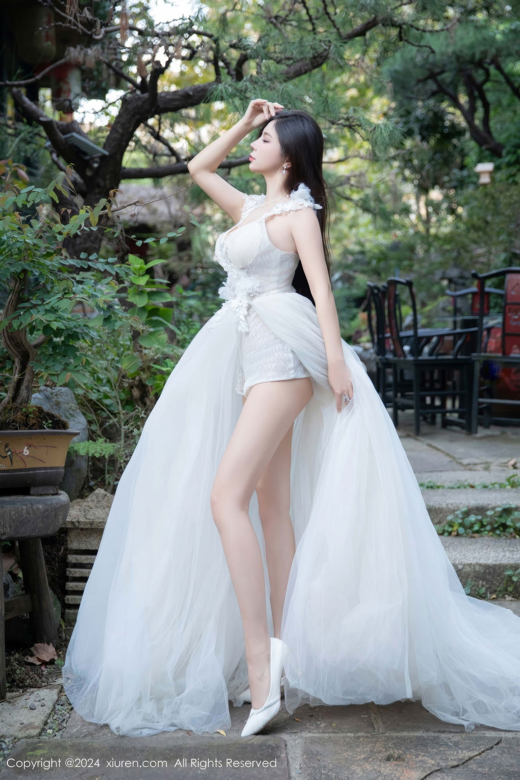 [秀人XiuRen] 2024.12.05 No.9552 小蛮妖Yummy/(75P)