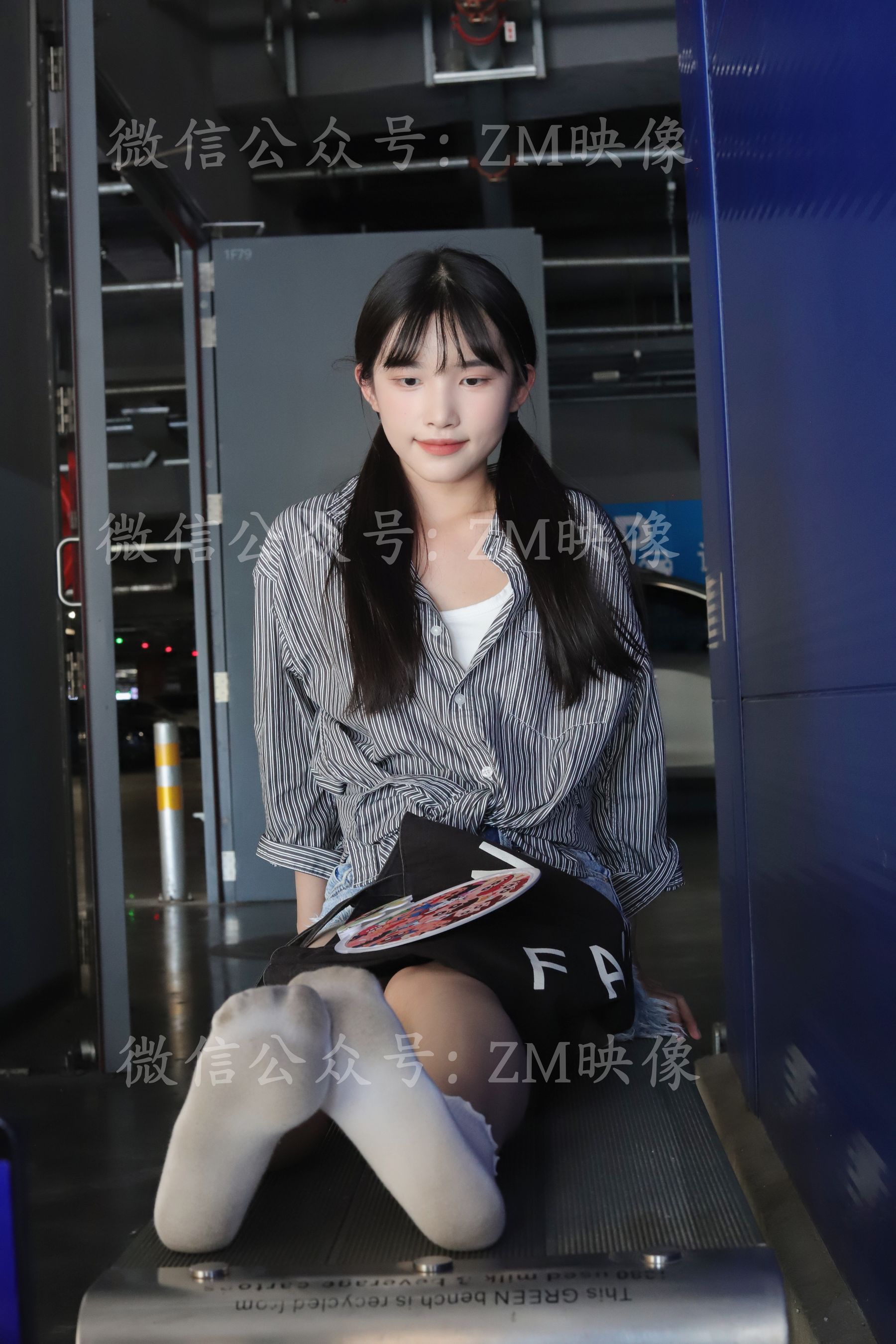 [织梦映像] 爱在深秋-轻罗小扇扑流萤/(305P)