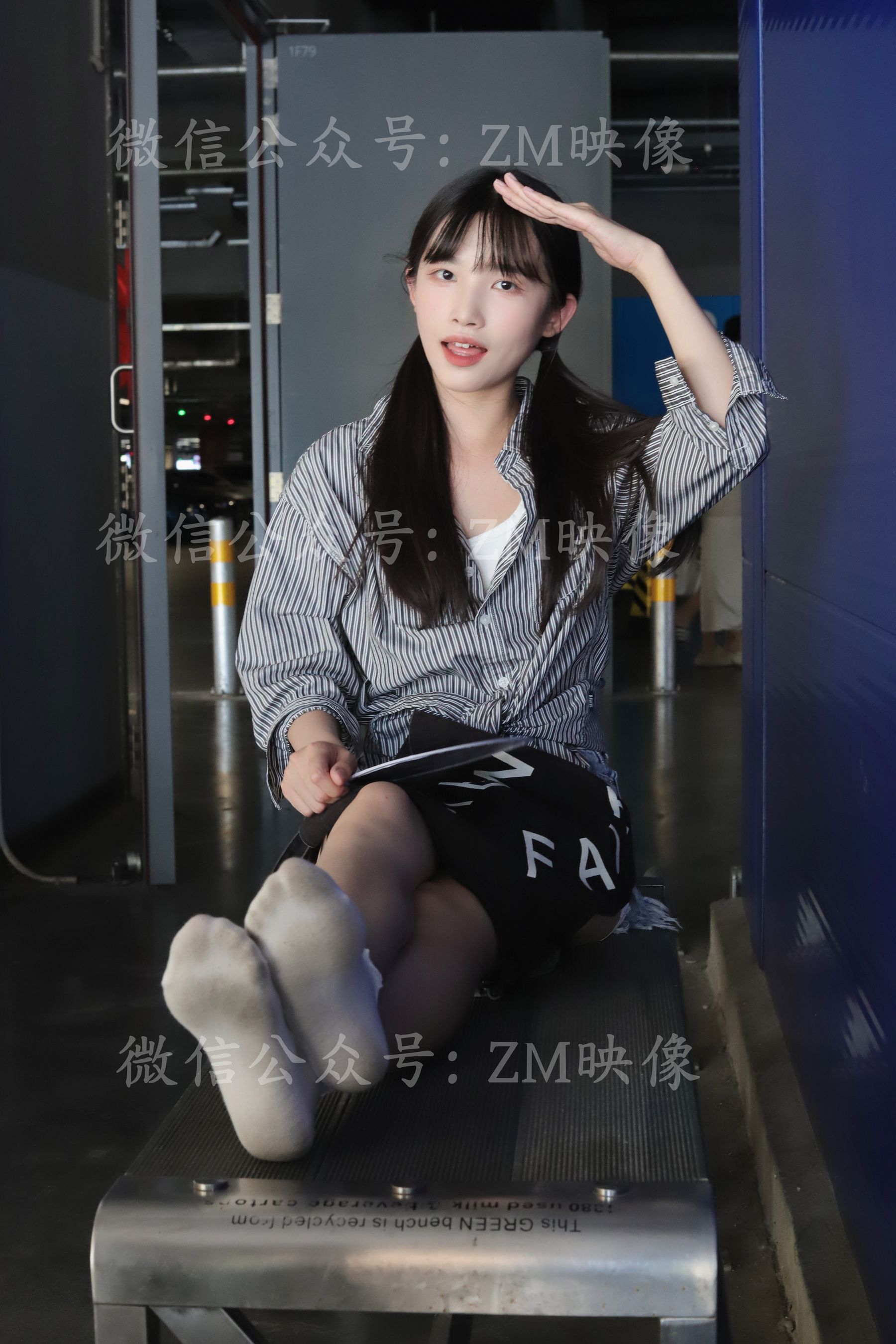 [织梦映像] 爱在深秋-轻罗小扇扑流萤/(305P)