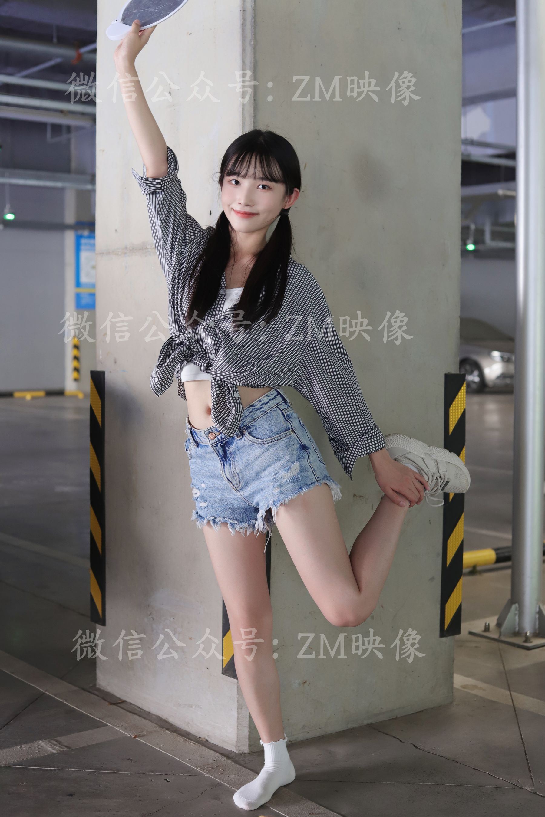 [织梦映像] 爱在深秋-轻罗小扇扑流萤/(305P)