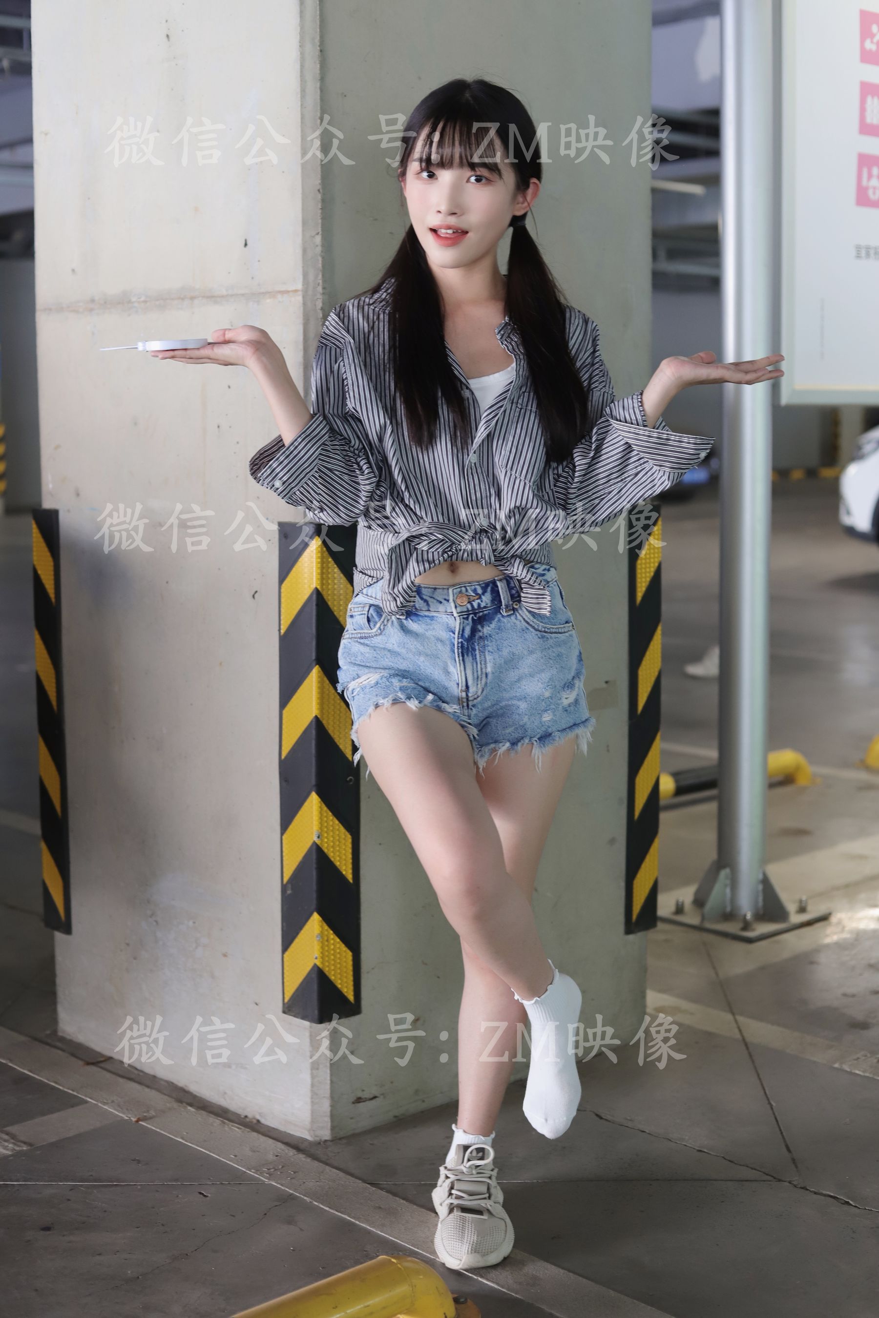 [织梦映像] 爱在深秋-轻罗小扇扑流萤/(305P)