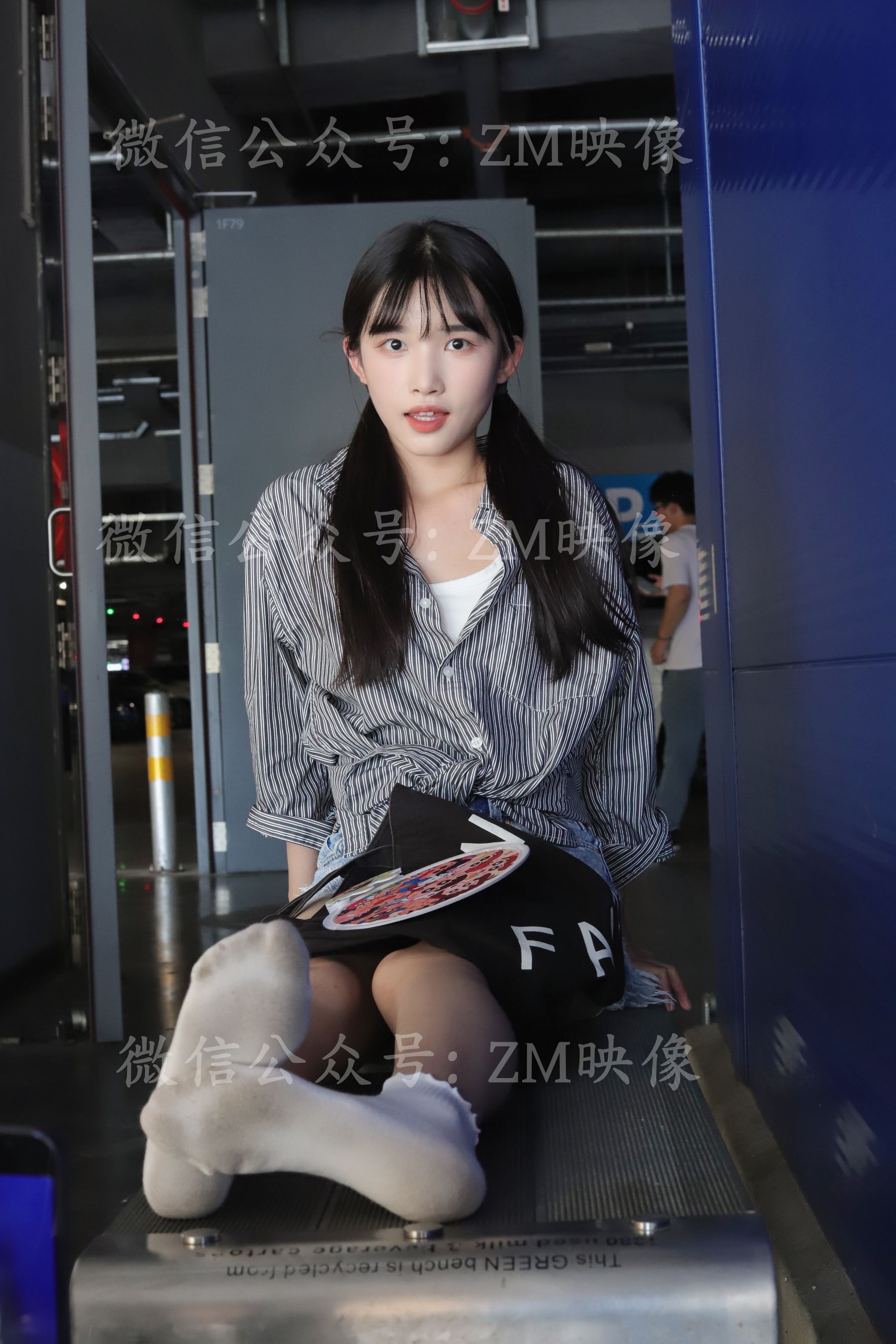 [织梦映像] 爱在深秋-轻罗小扇扑流萤/(305P)