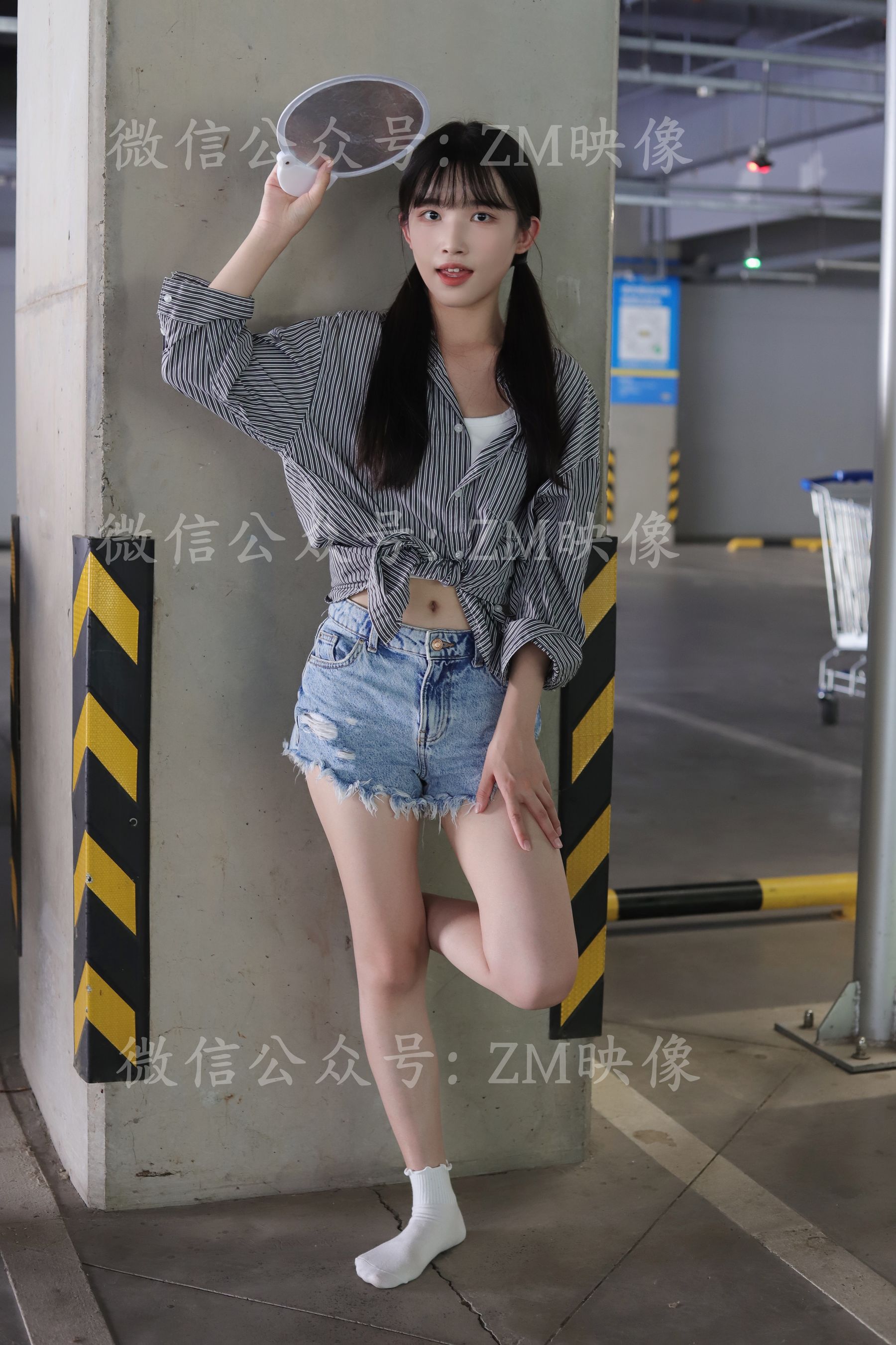 [织梦映像] 爱在深秋-轻罗小扇扑流萤/(305P)