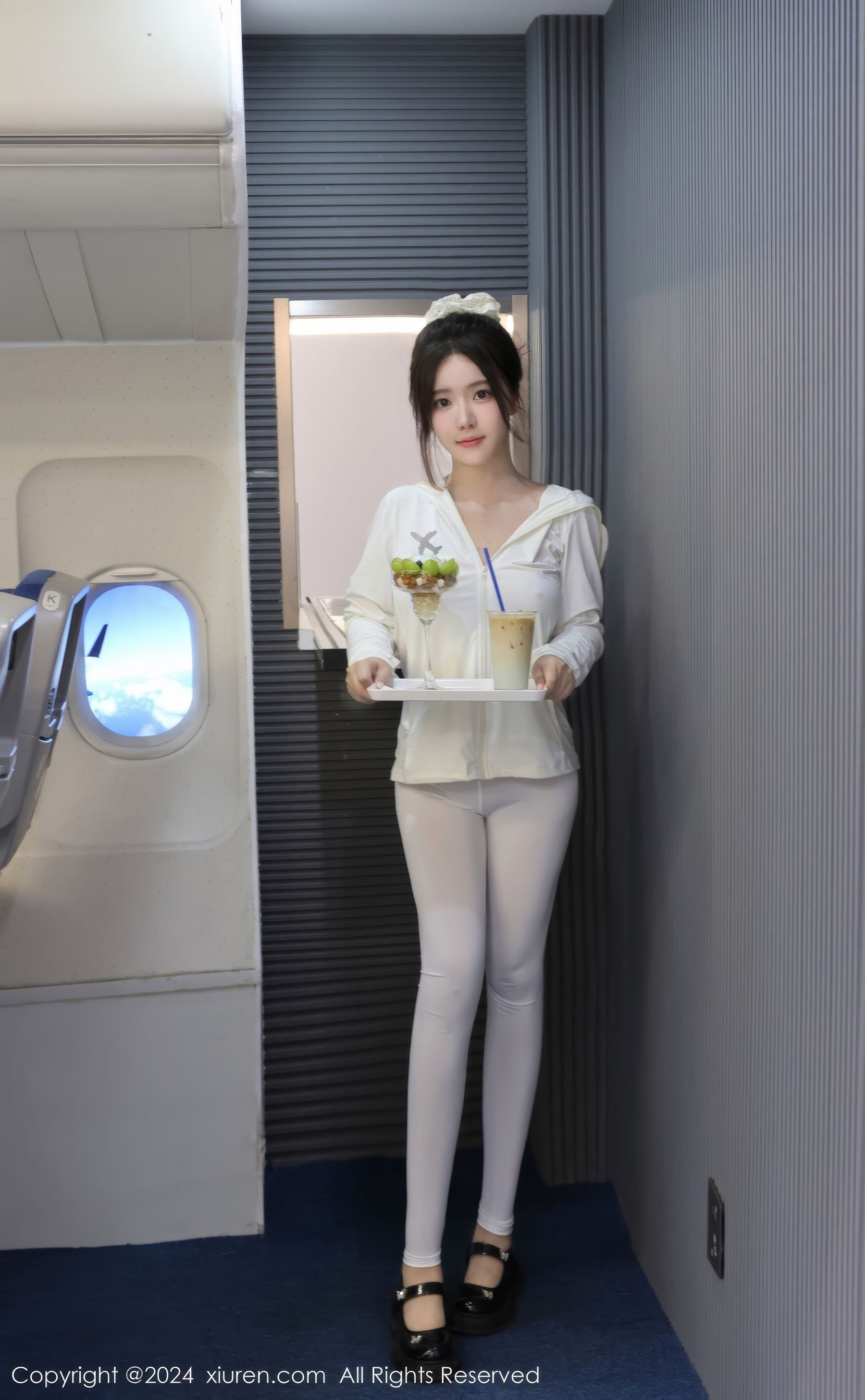 [秀人XiuRen] 2024.12.06 No.9559 小薯条nienie/(57P)