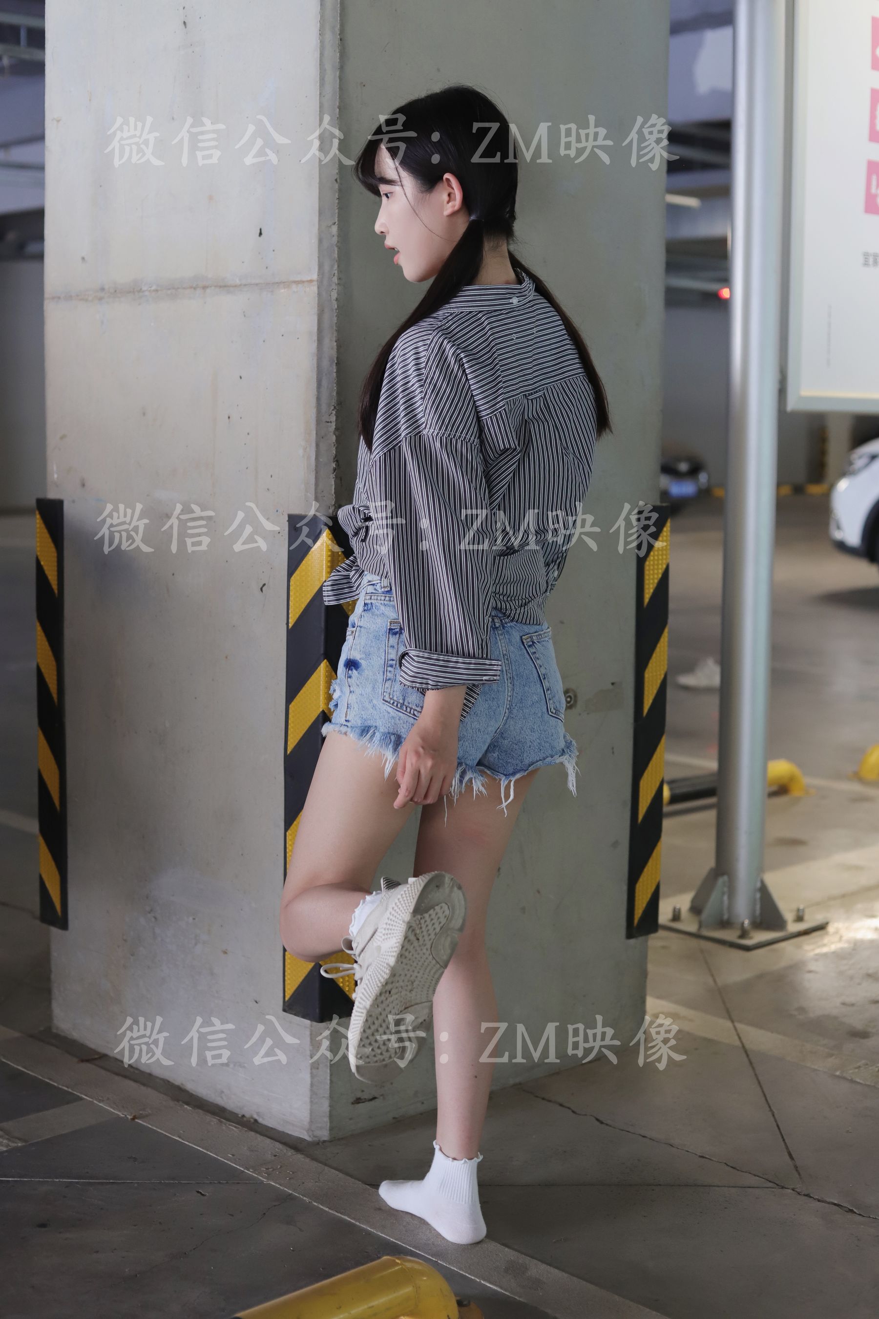 [织梦映像] 爱在深秋-轻罗小扇扑流萤/(305P)