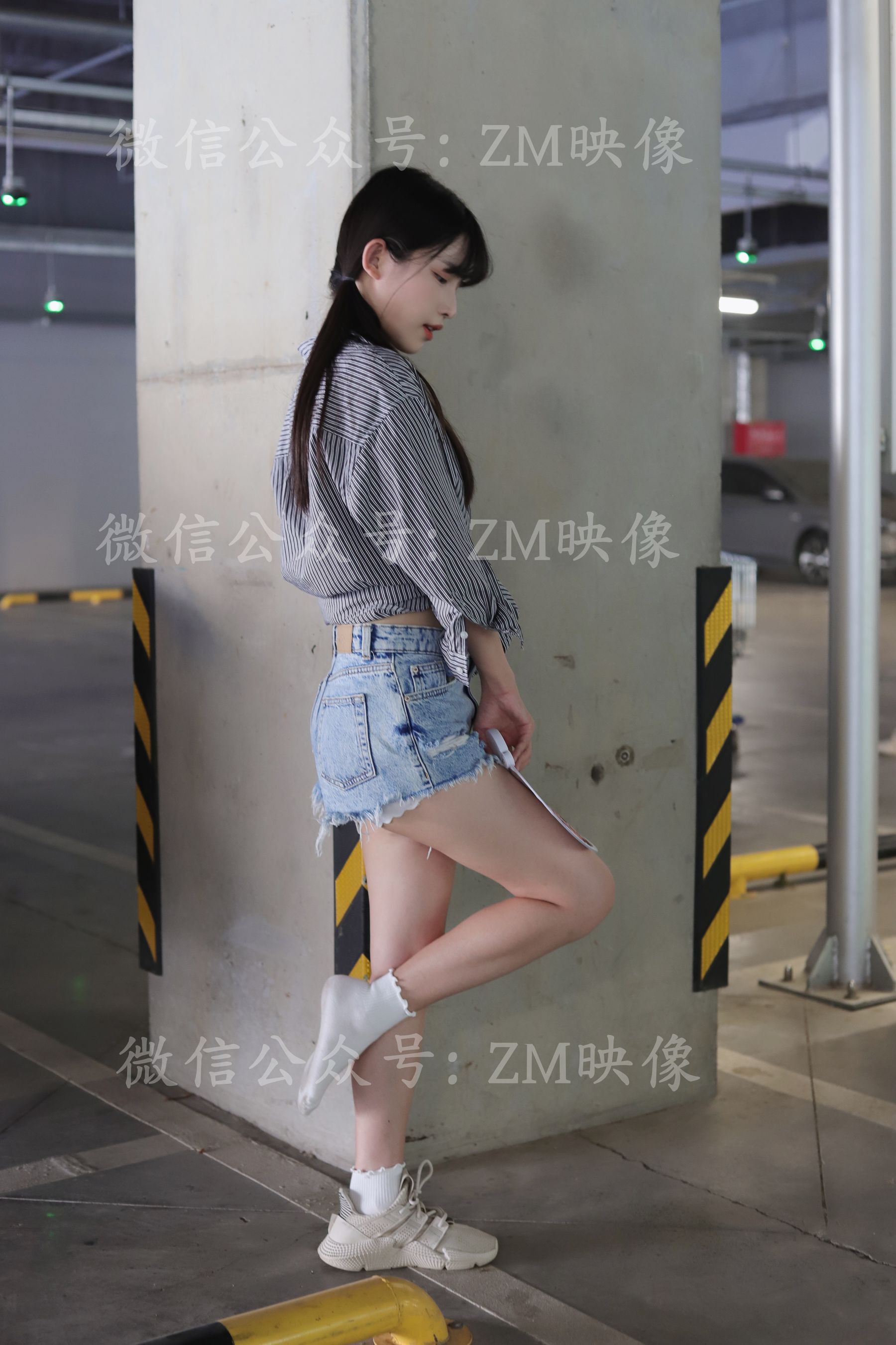 [织梦映像] 爱在深秋-轻罗小扇扑流萤/(305P)