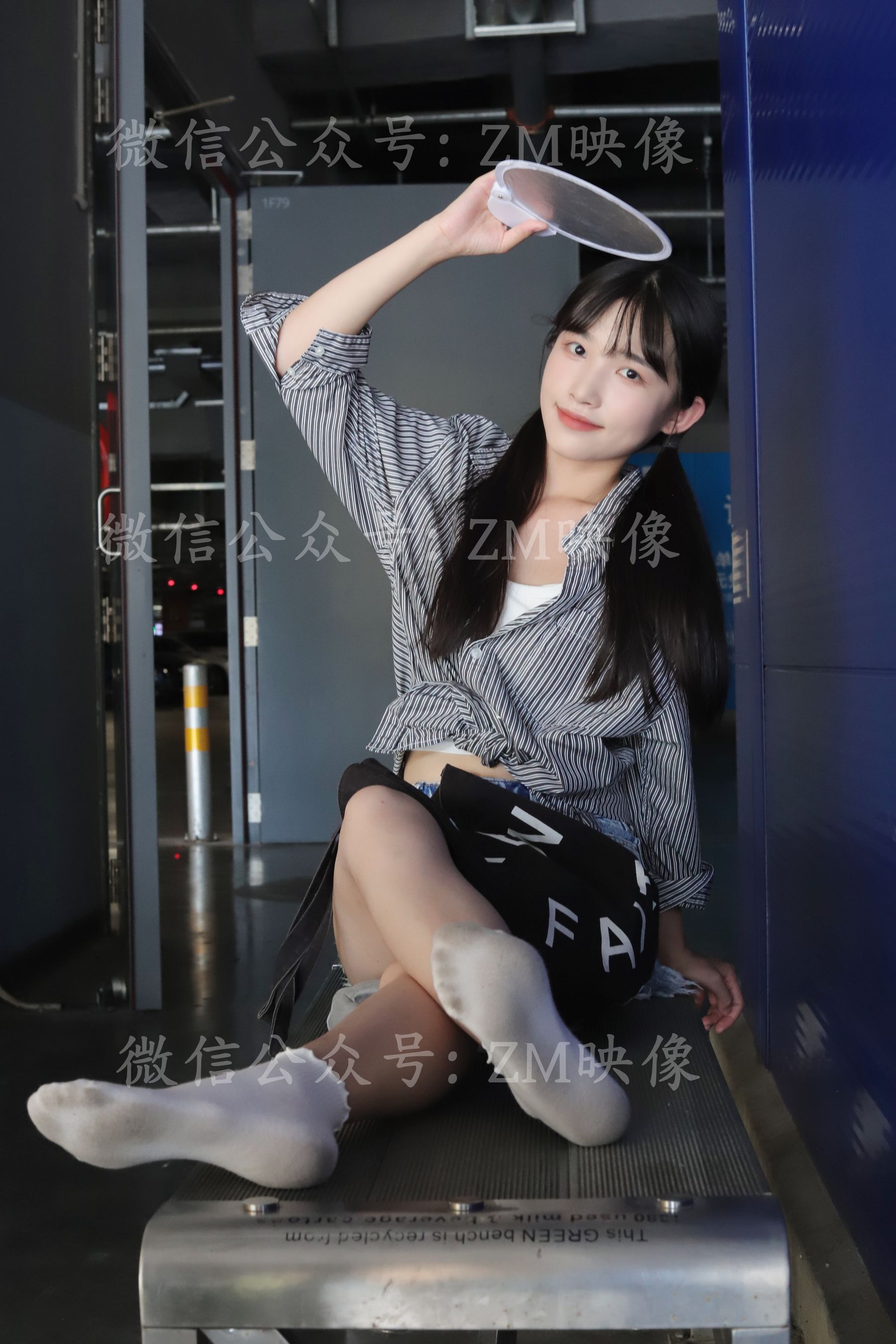 [织梦映像] 爱在深秋-轻罗小扇扑流萤/(305P)