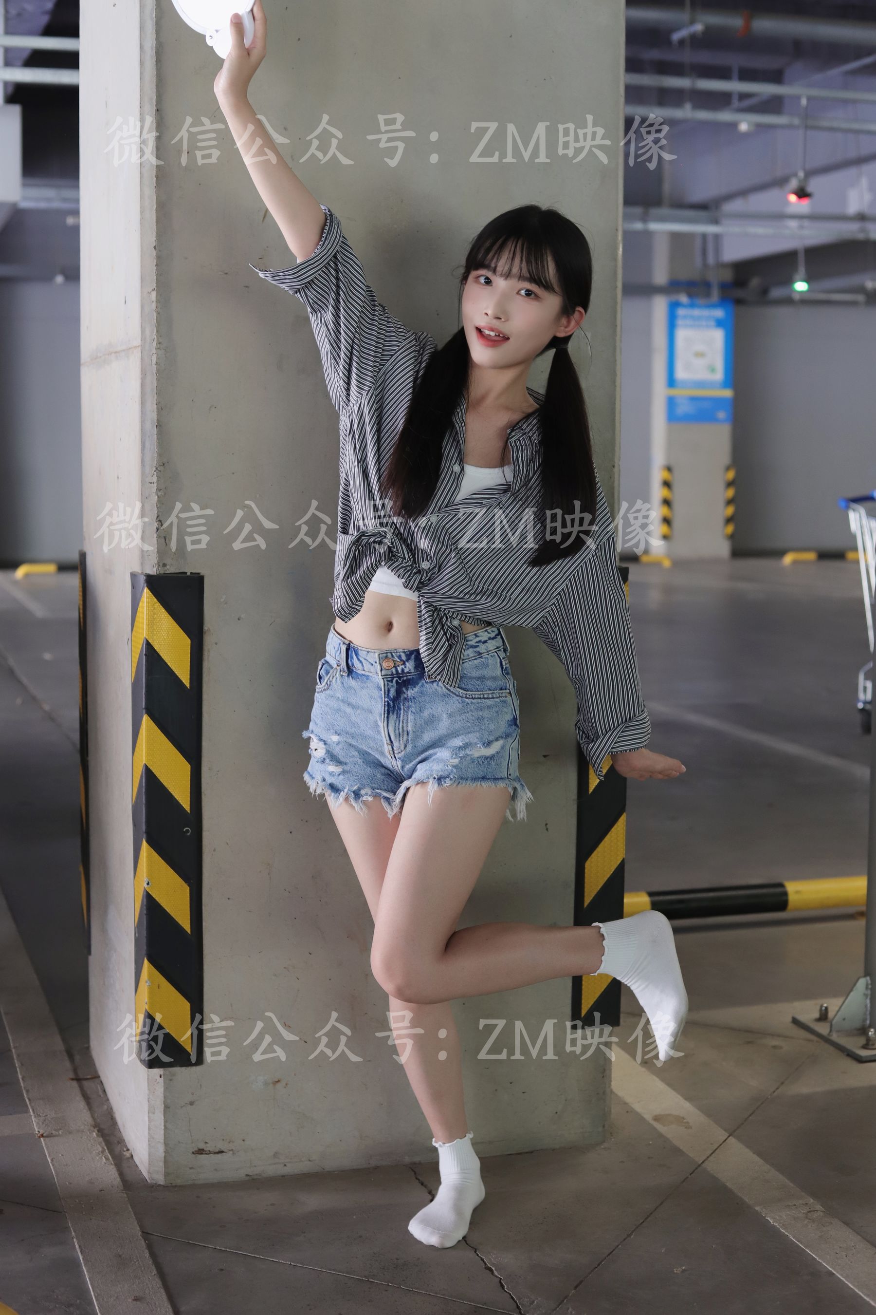 [织梦映像] 爱在深秋-轻罗小扇扑流萤/(305P)