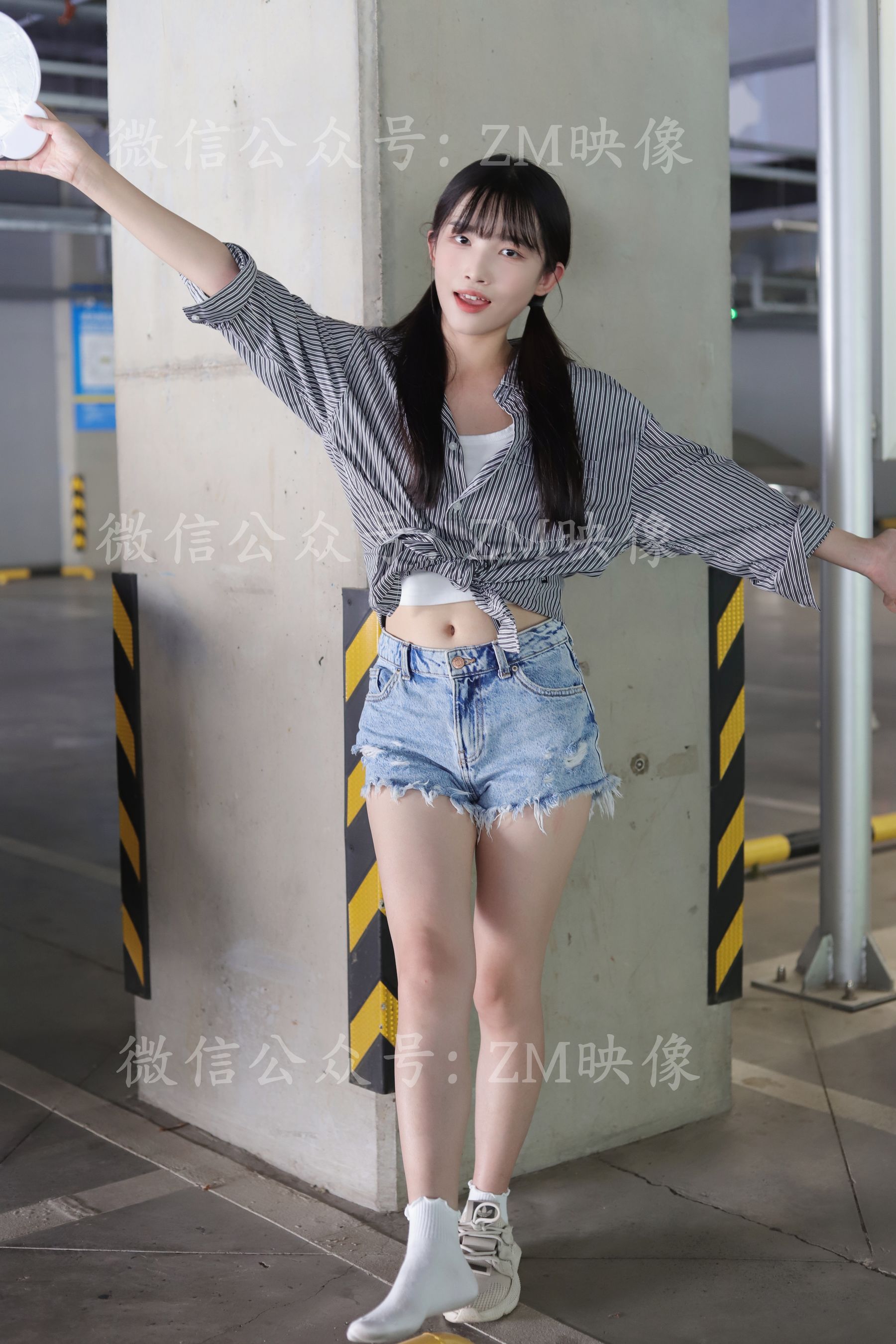 [织梦映像] 爱在深秋-轻罗小扇扑流萤/(305P)