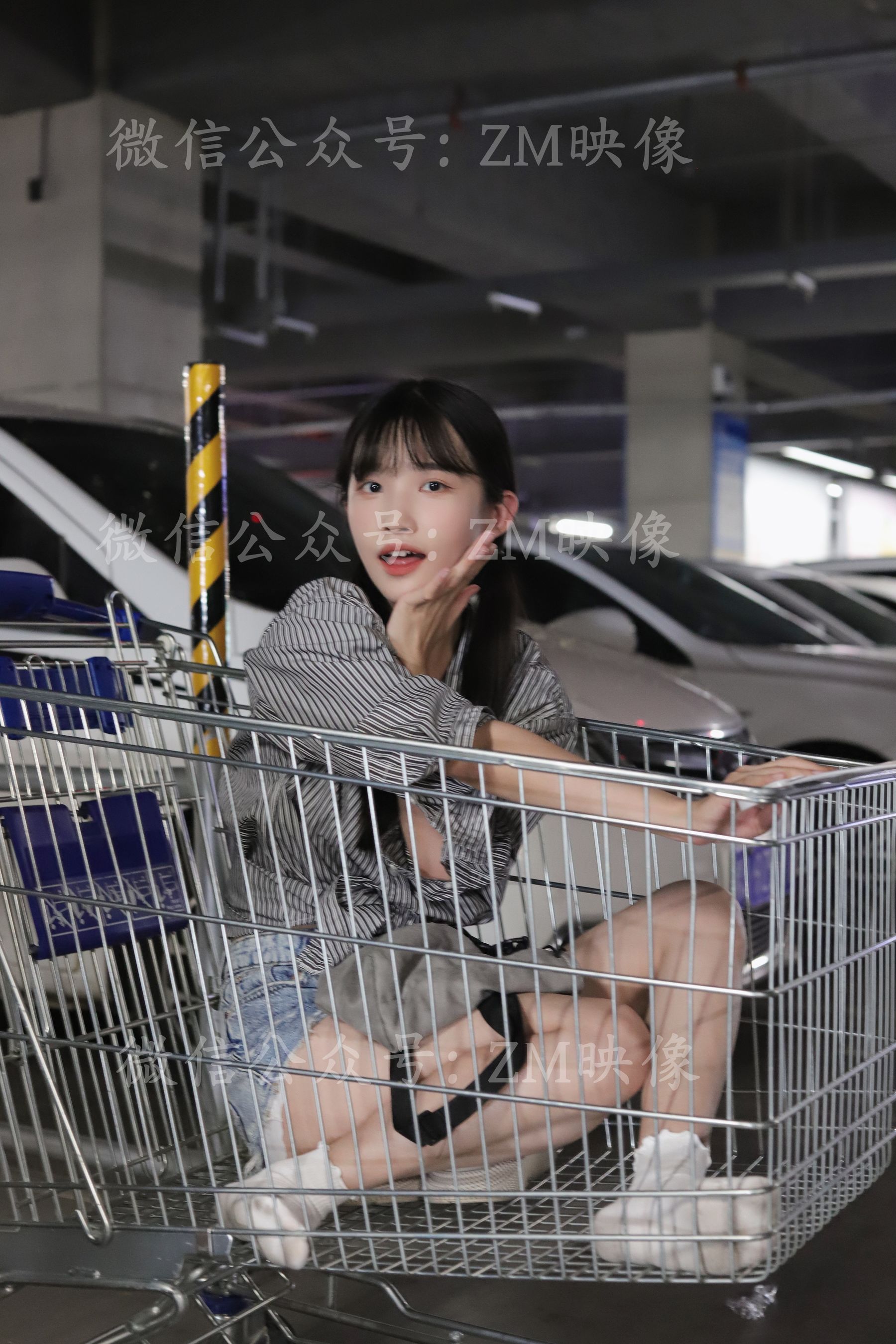 [织梦映像] 爱在深秋-轻罗小扇扑流萤/(305P)