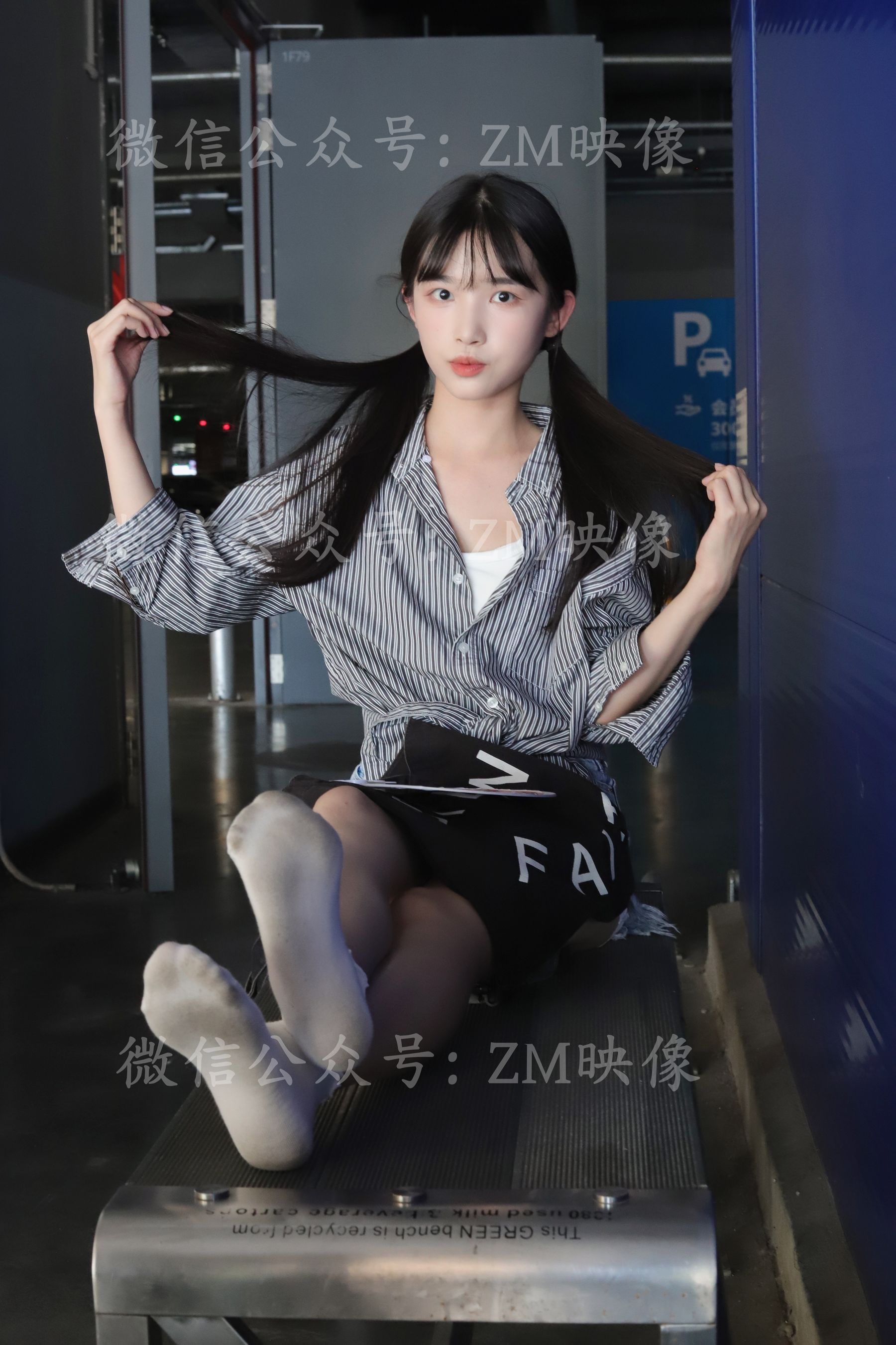 [织梦映像] 爱在深秋-轻罗小扇扑流萤/(305P)