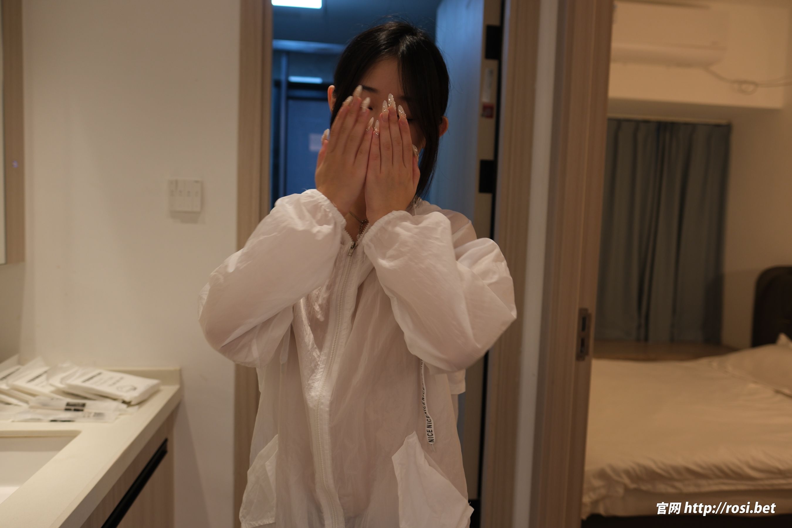 [ROSI写真] 2024.12.23 NO.4767/(96P)