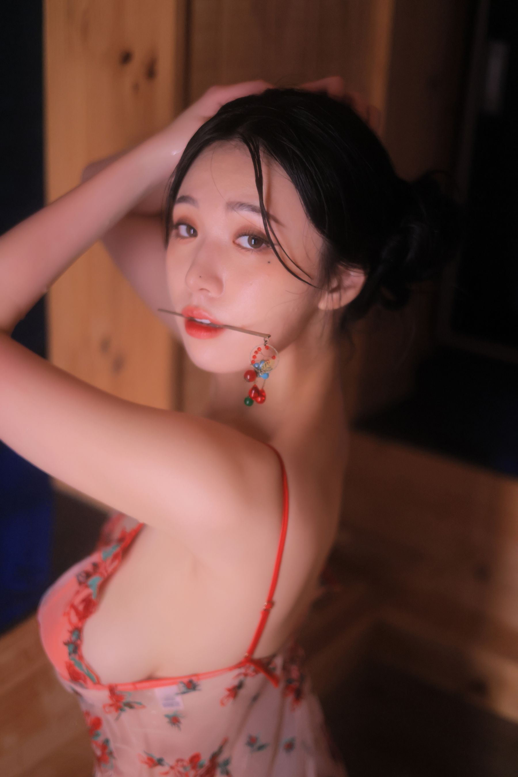 Yeonwoo - Heat - 2/(37P)