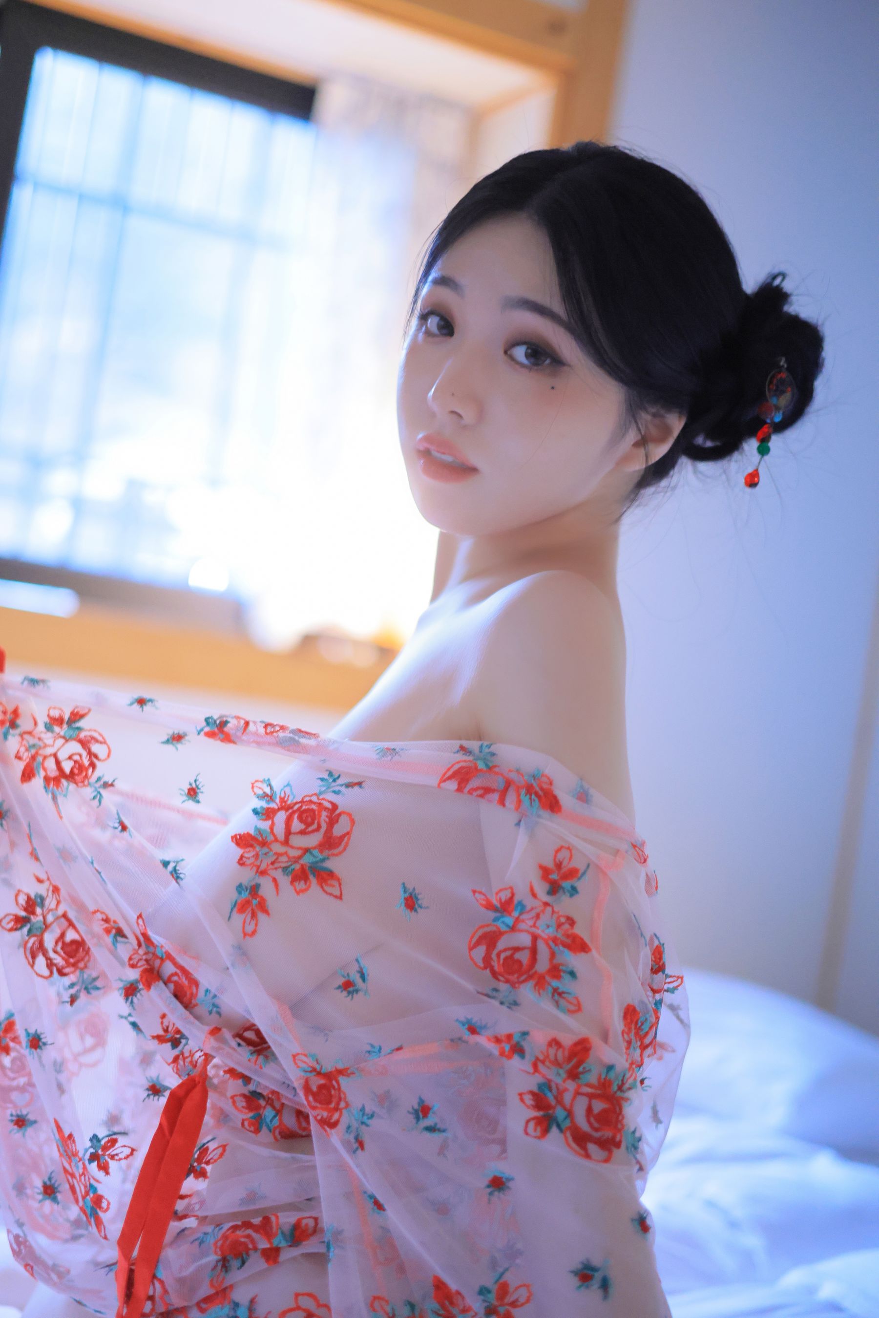 Yeonwoo - Heat - 1/(111P)