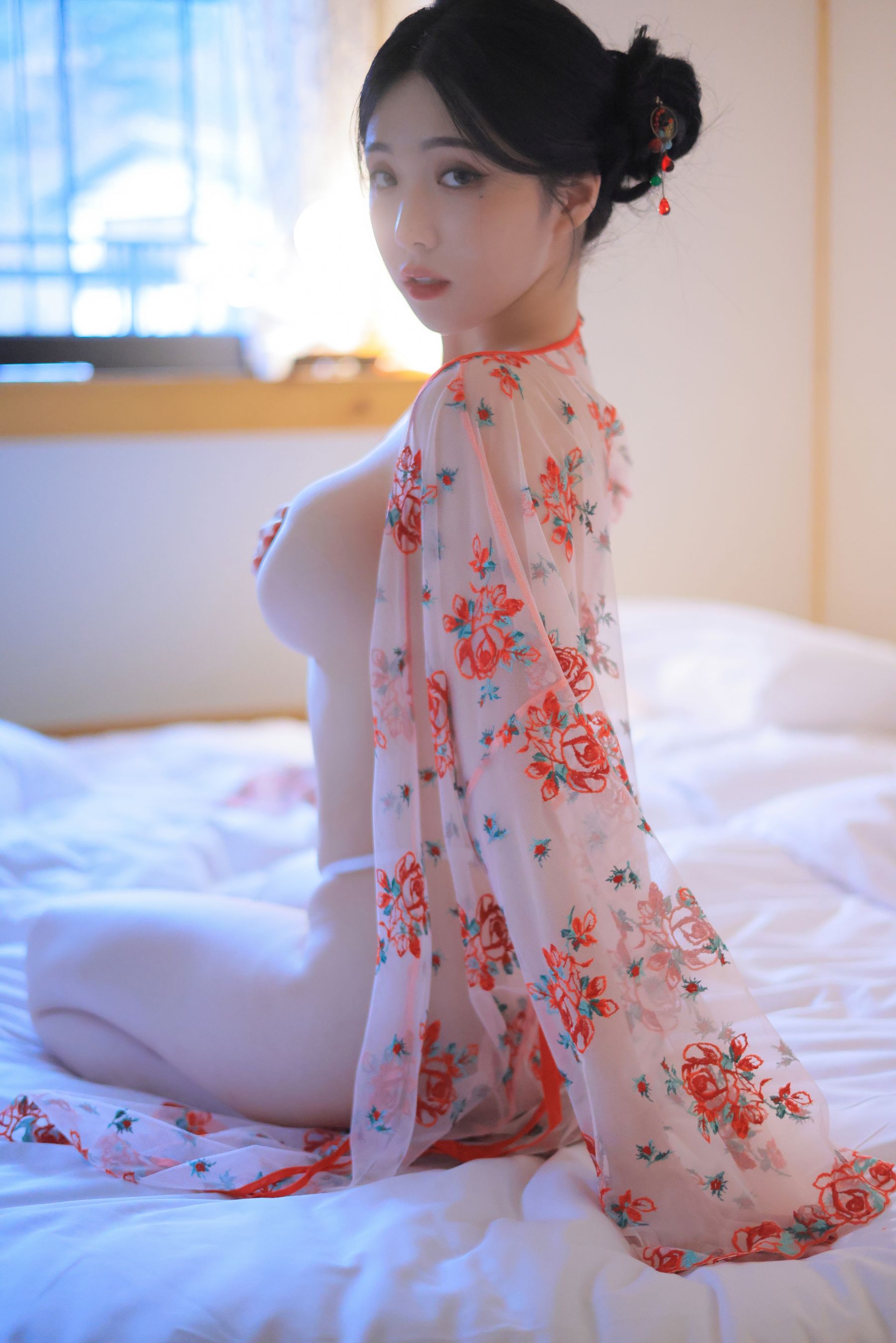 Yeonwoo - Heat - 1/(111P)