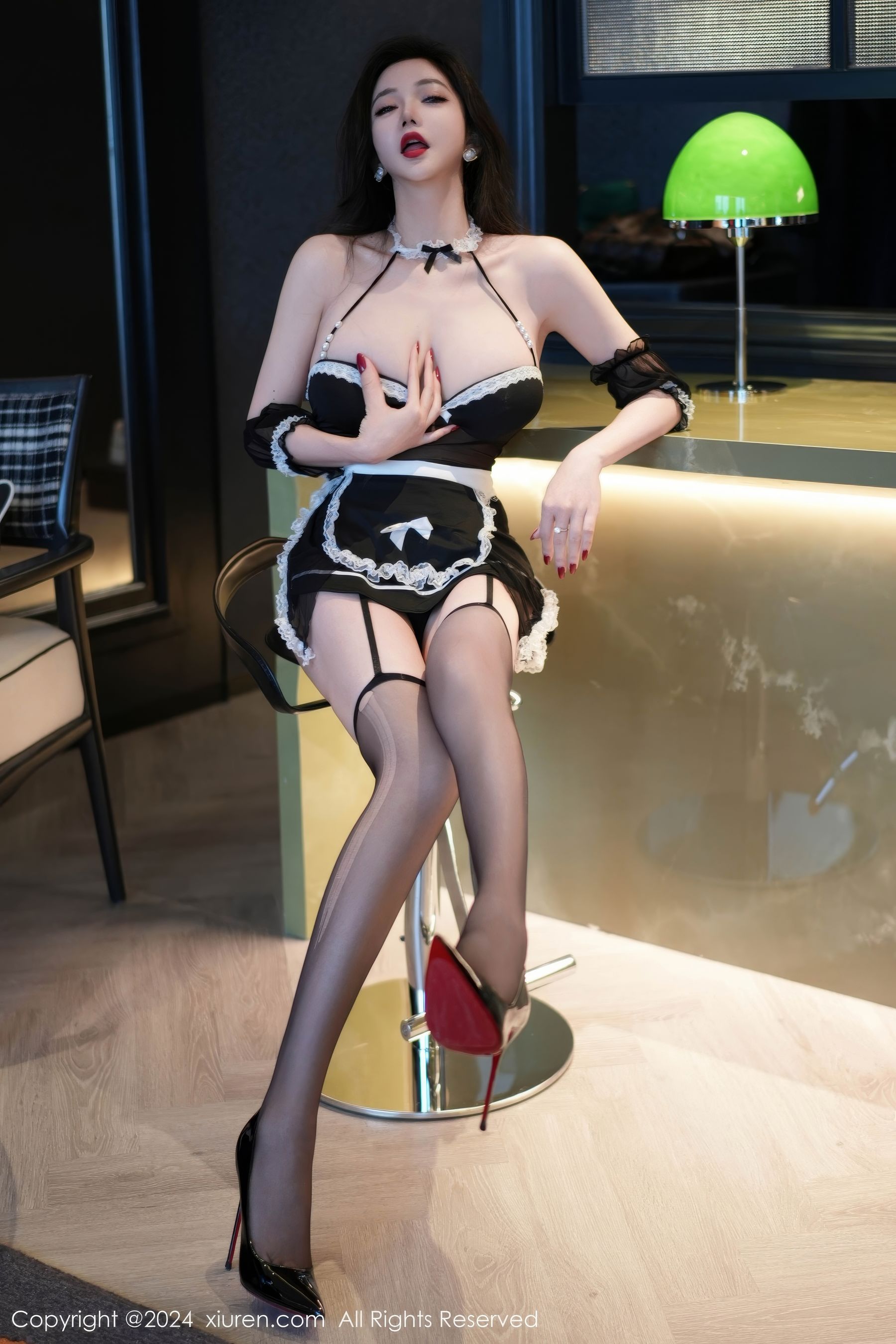 [秀人XiuRen] 2024.11.29 No.9523 心妍小公主/(72P)