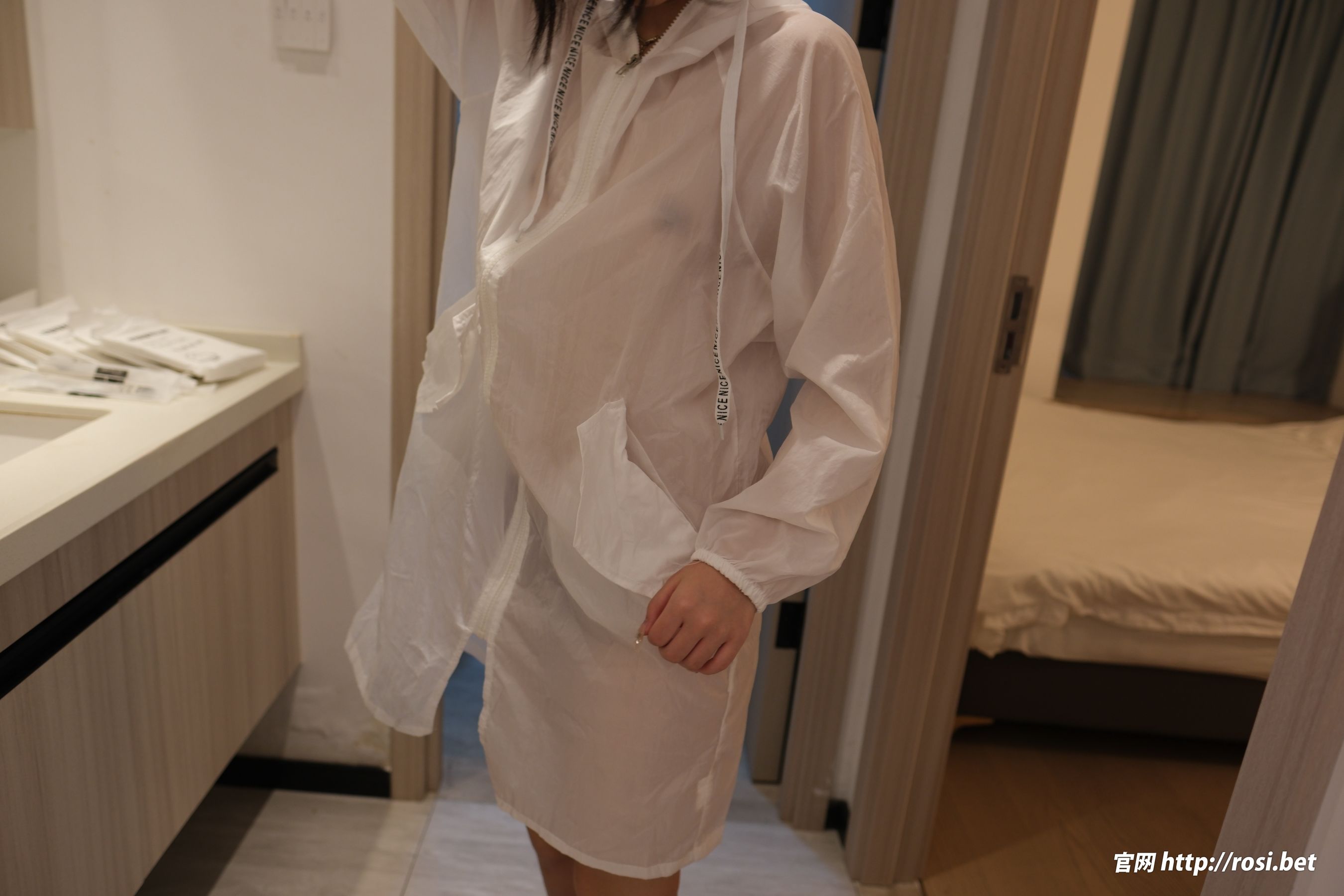 [ROSI写真] 2024.12.23 NO.4767/(96P)