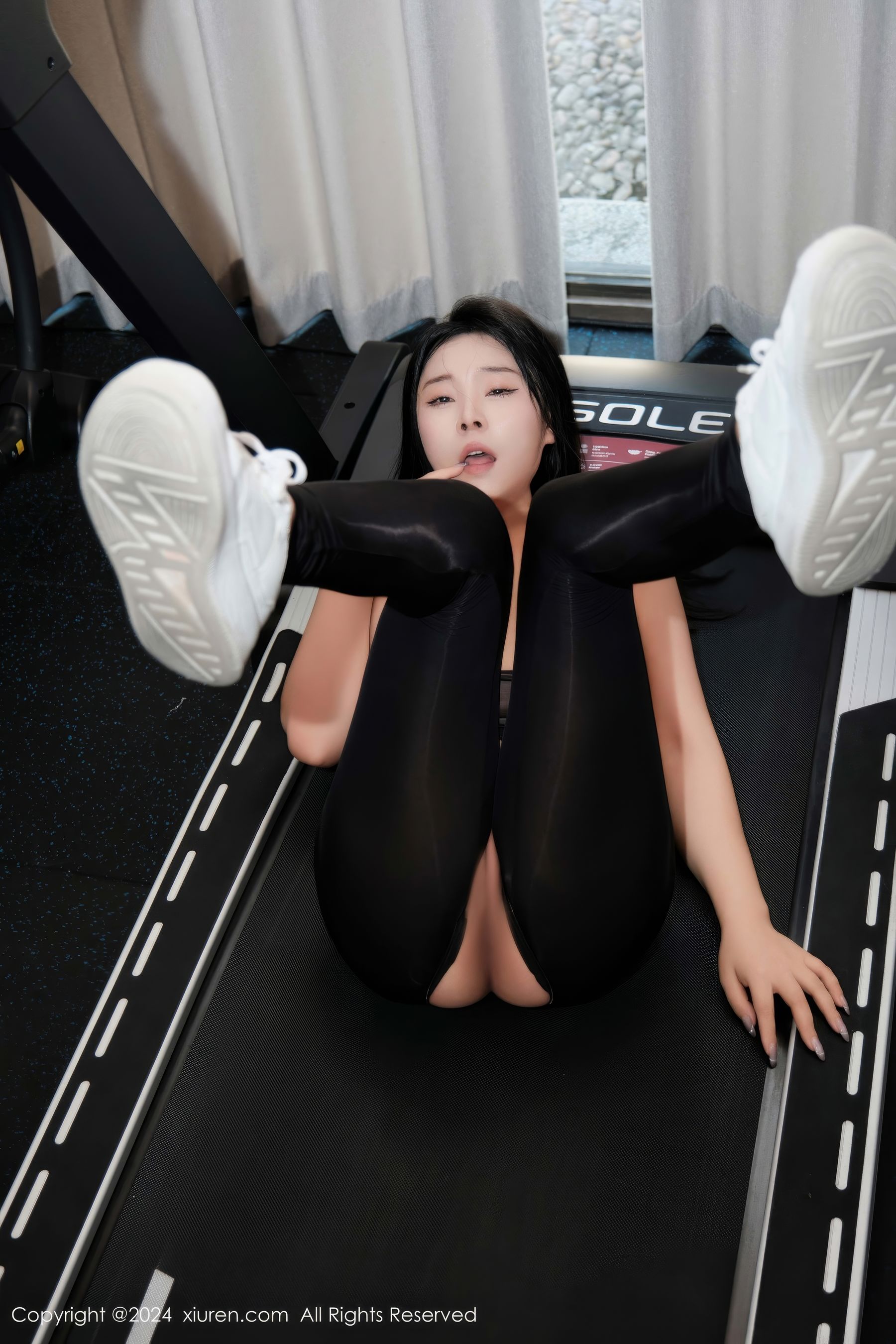 [秀人XiuRen] 2024.12.03 No.9540 麦田/(82P)