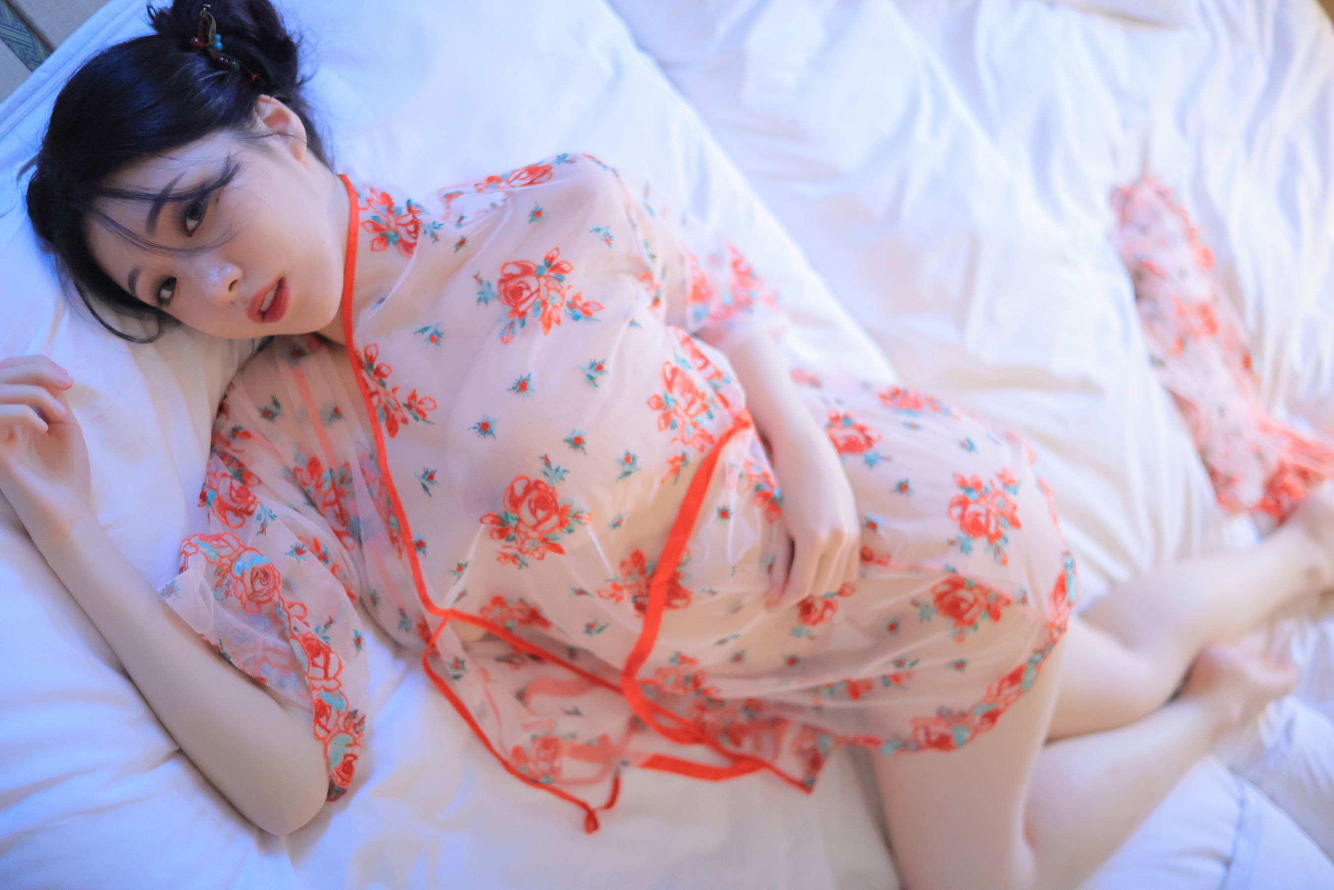 Yeonwoo - Heat - 1/(111P)