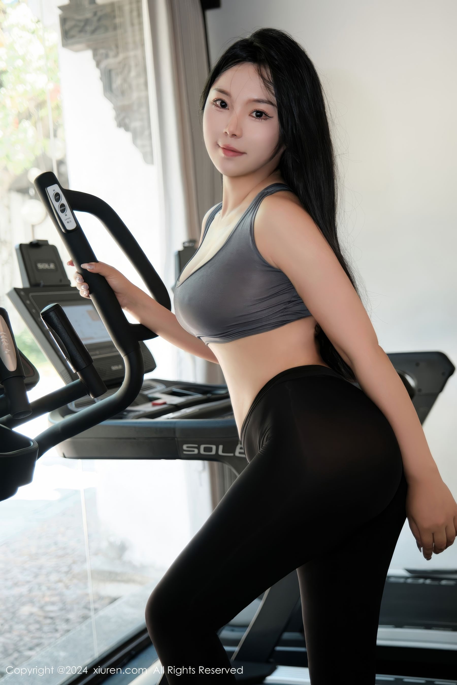 [秀人XiuRen] 2024.12.03 No.9540 麦田/(82P)