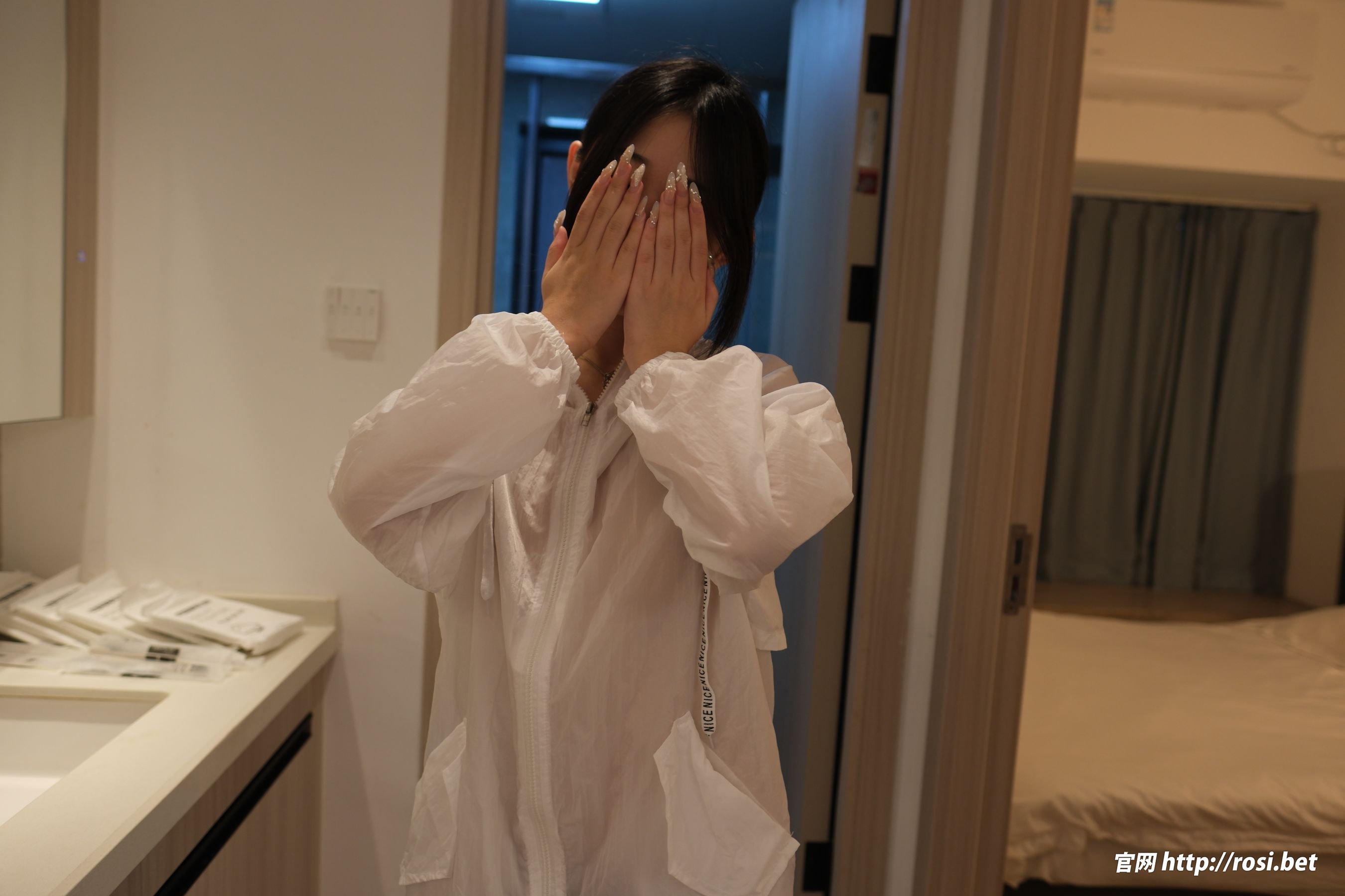 [ROSI写真] 2024.12.23 NO.4767/(96P)