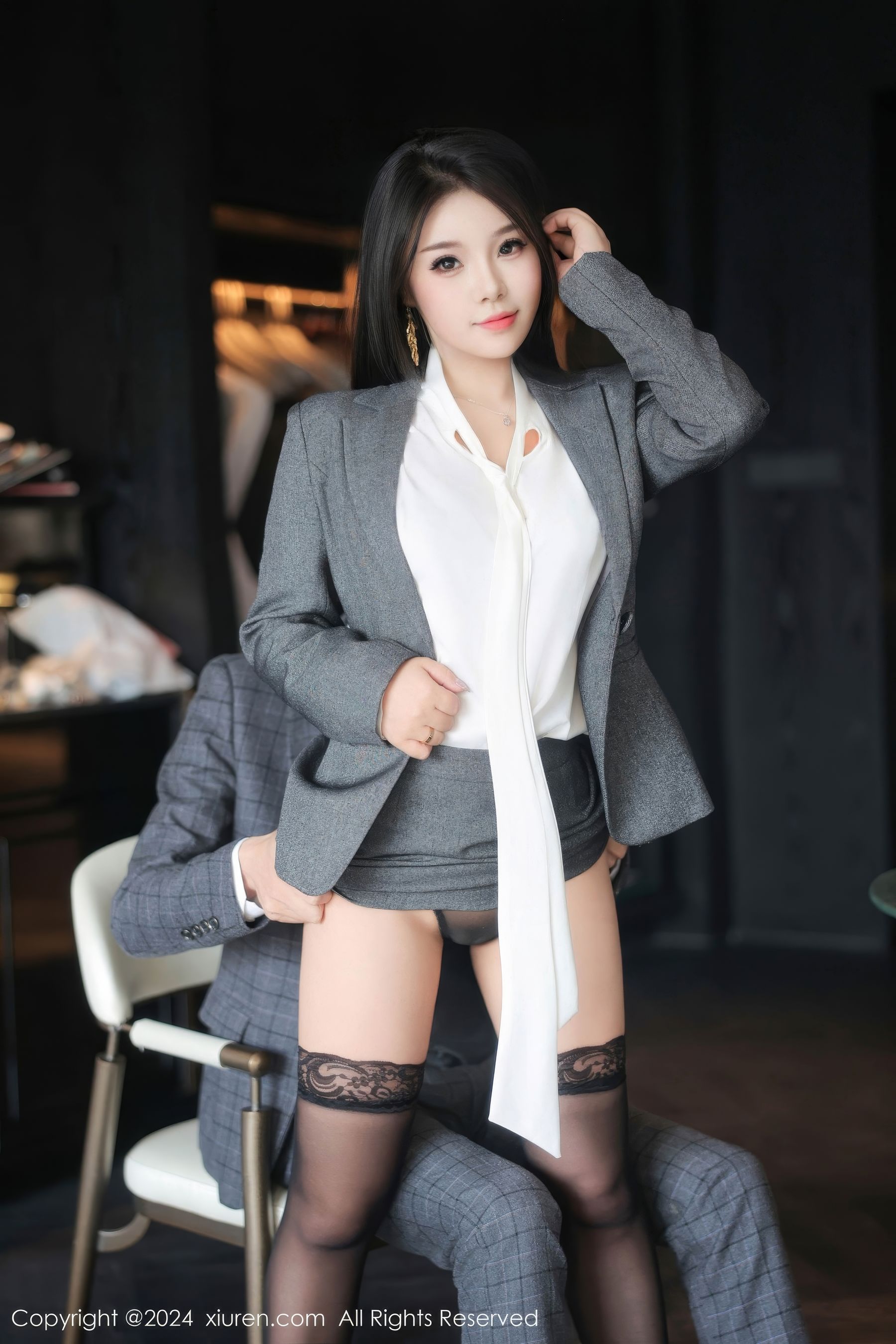 [秀人XiuRen] 2024.11.28 No.9515 麦田/(82P)