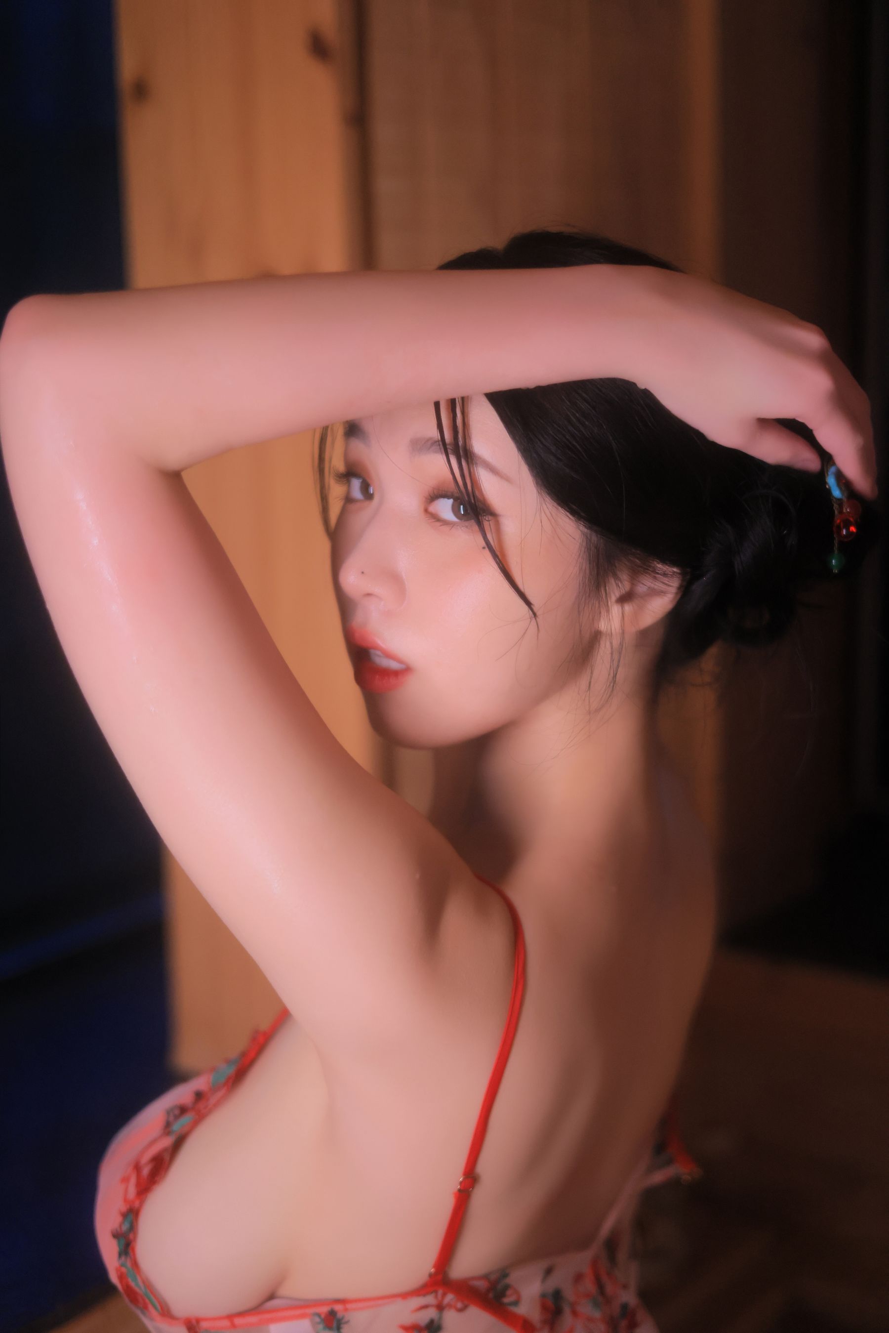 Yeonwoo - Heat - 2/(37P)